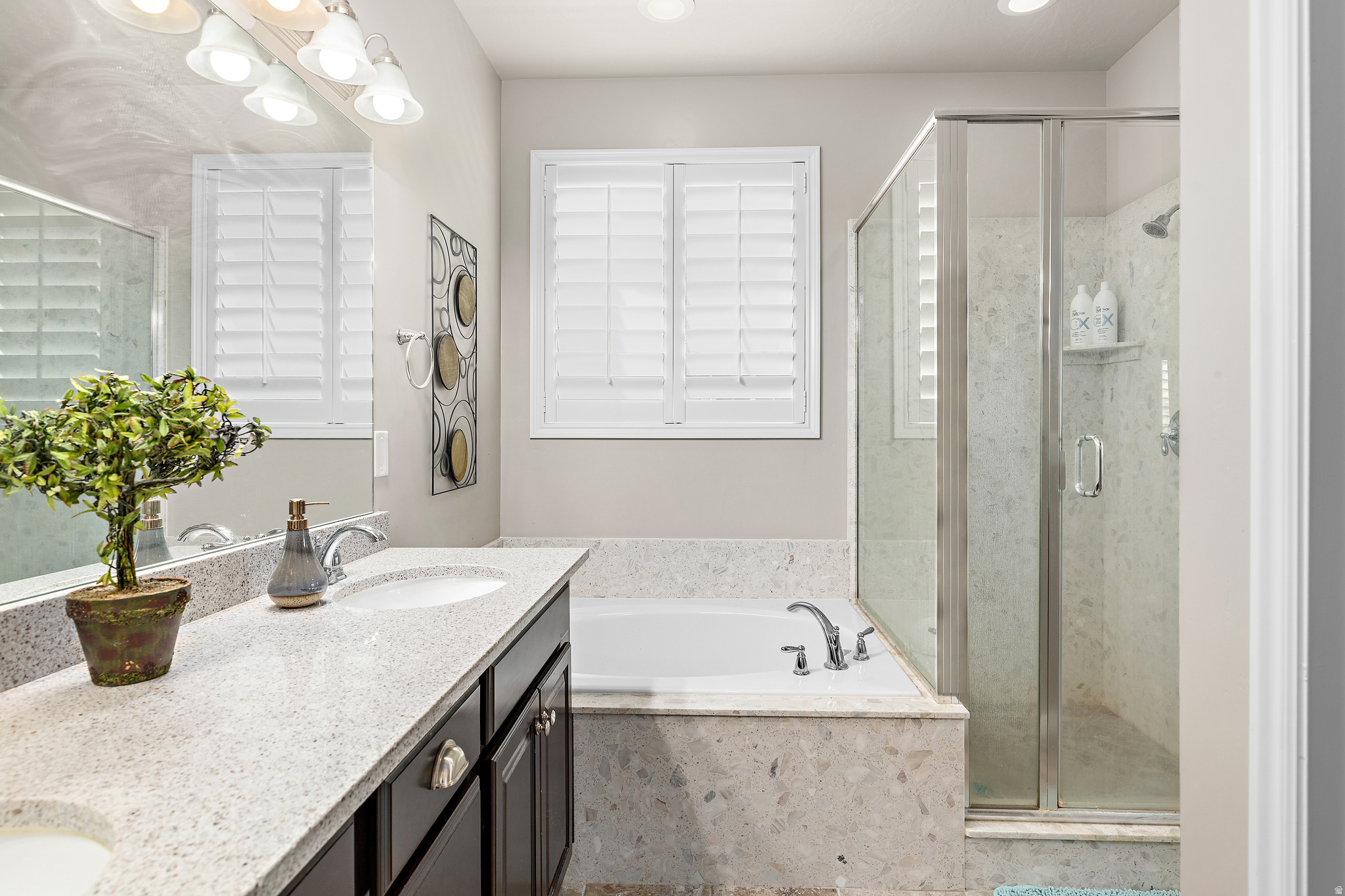 BROADVIEW SHORES - Residential