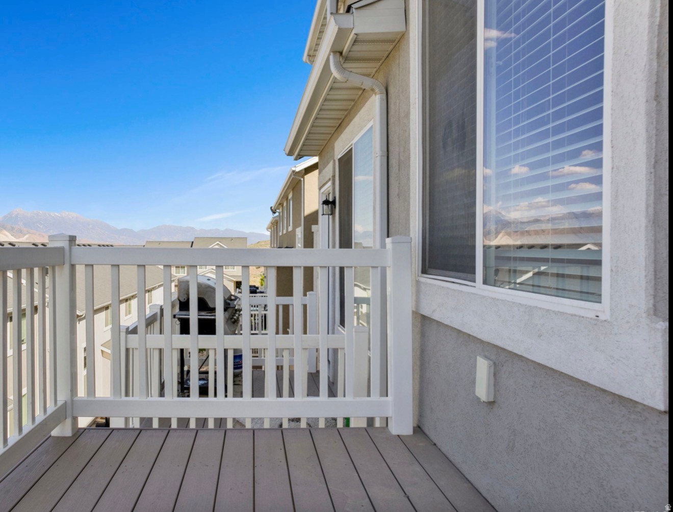 SKY RIDGE - Residential