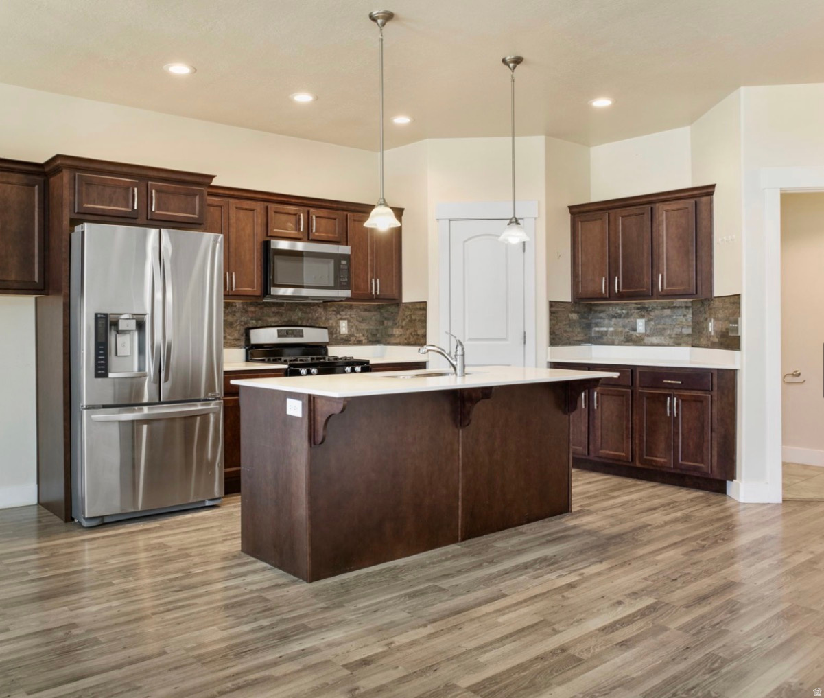 SKY RIDGE - Residential