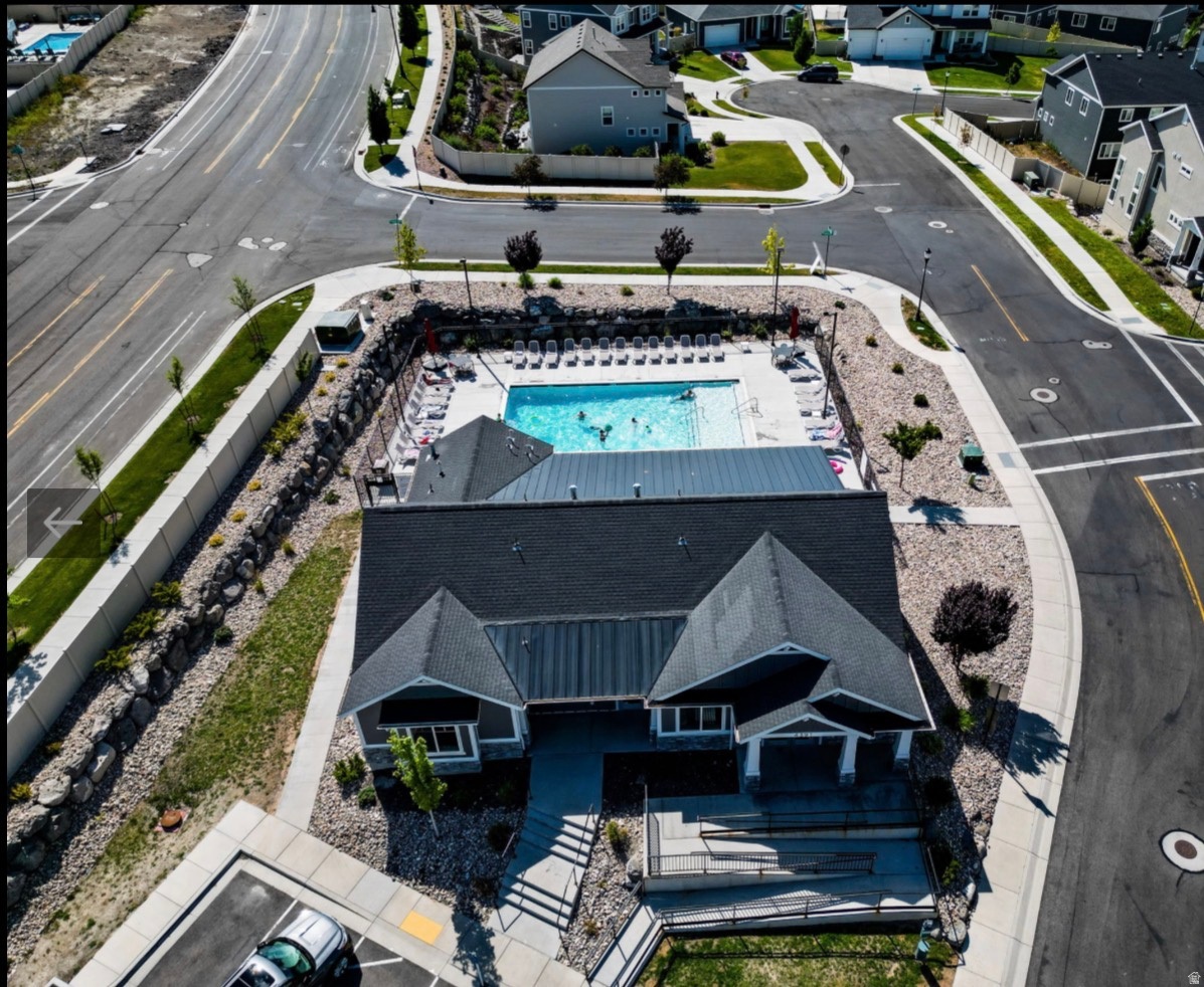 SKY RIDGE - Residential