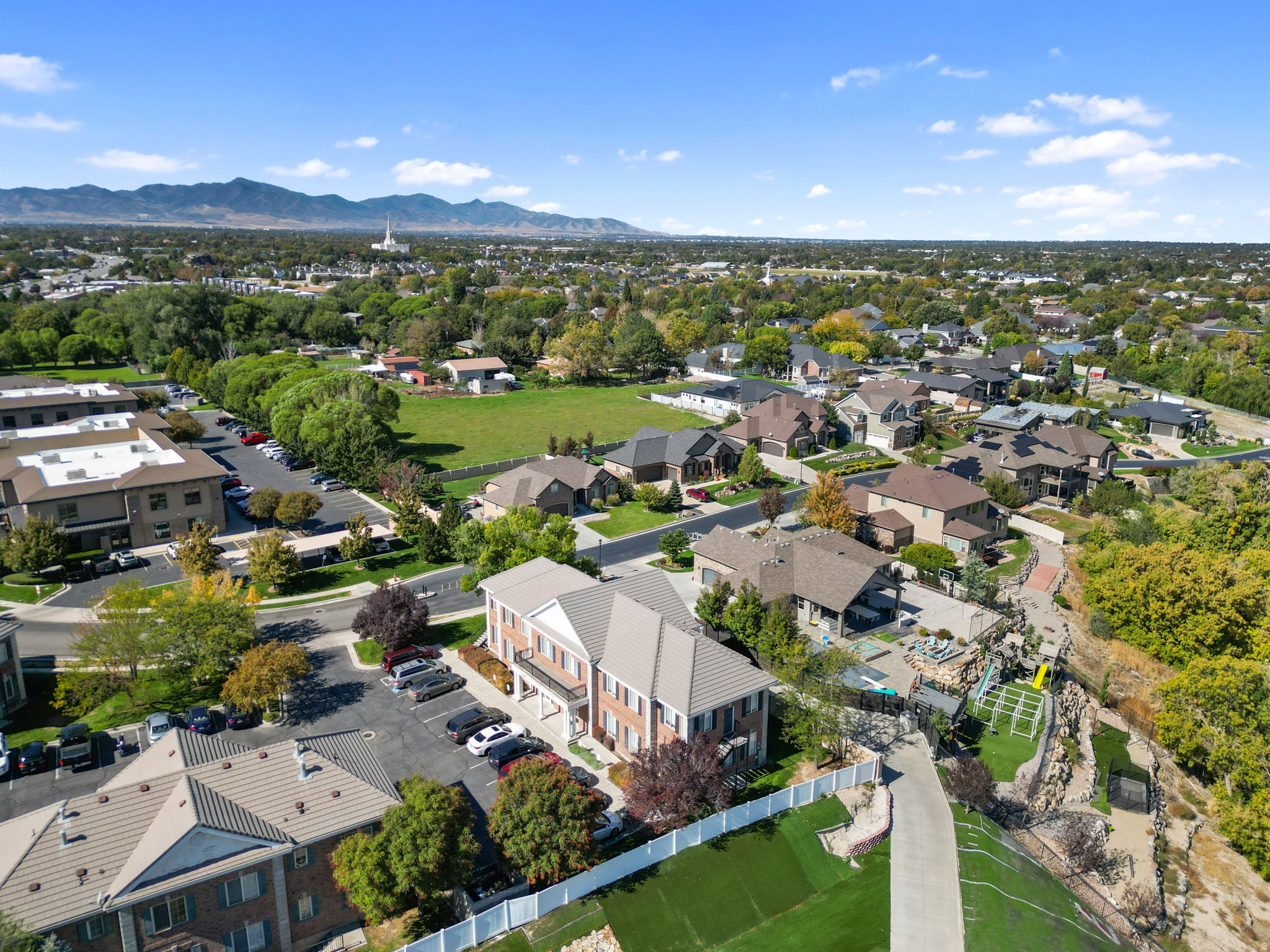 MARQUIS AT SOUTHTOWNE CONDO - Commercial Sale