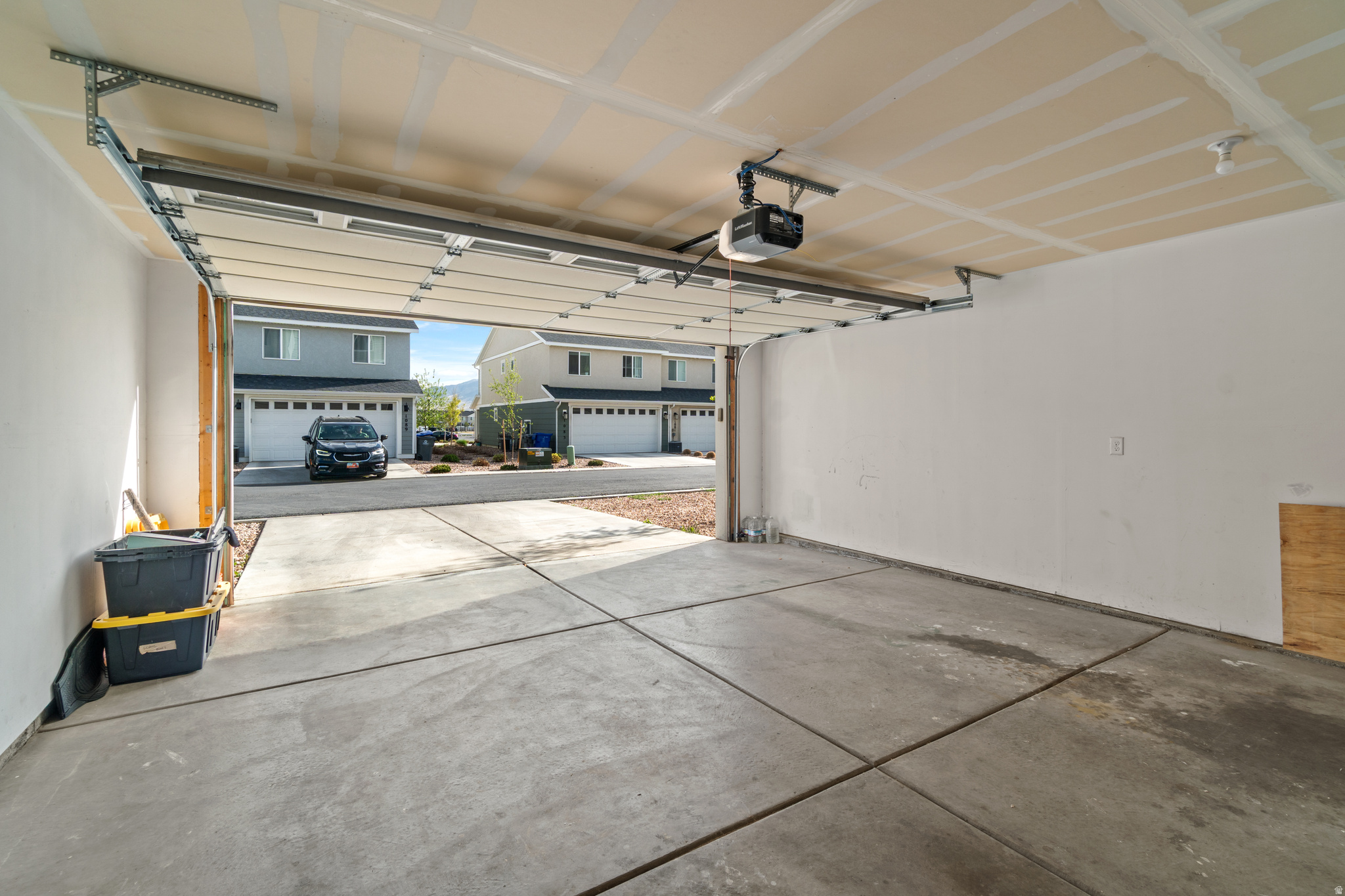 NORTHSHORE - Residential