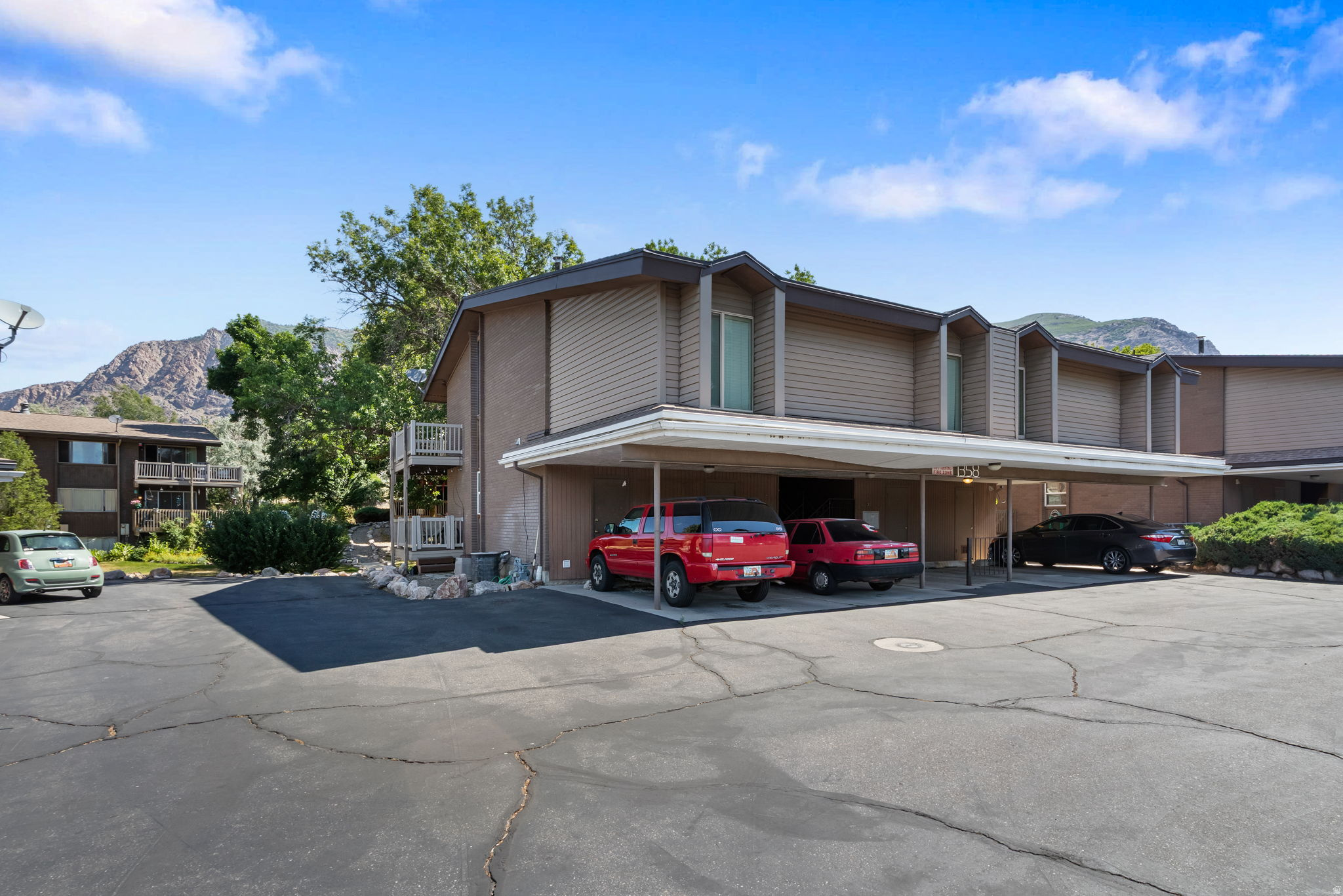 BRIARWOOD - Residential
