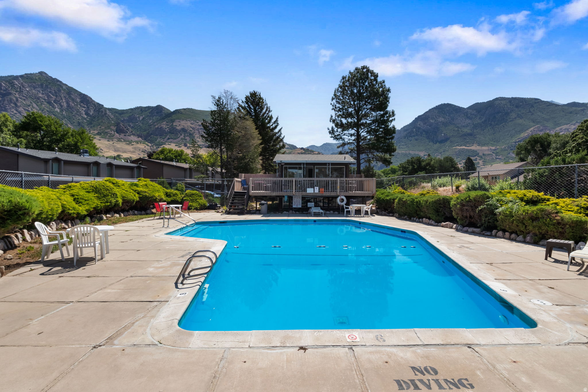 BRIARWOOD - Residential