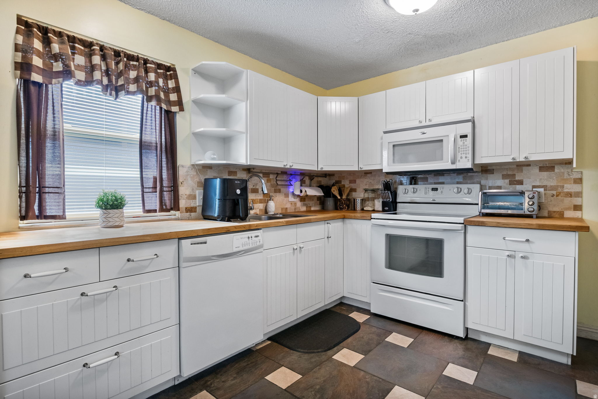 BRIARWOOD - Residential