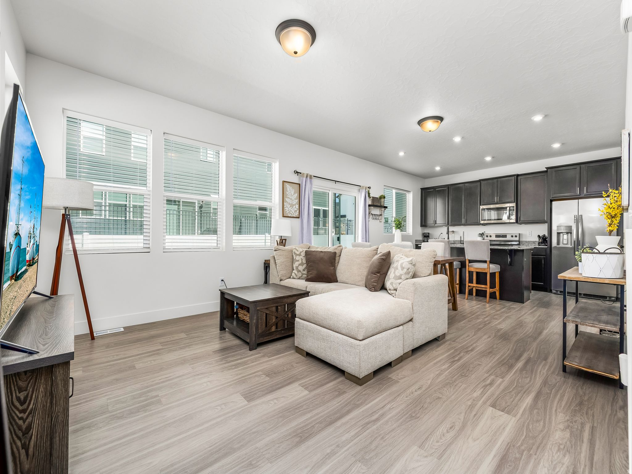EAGLE POINT - Residential