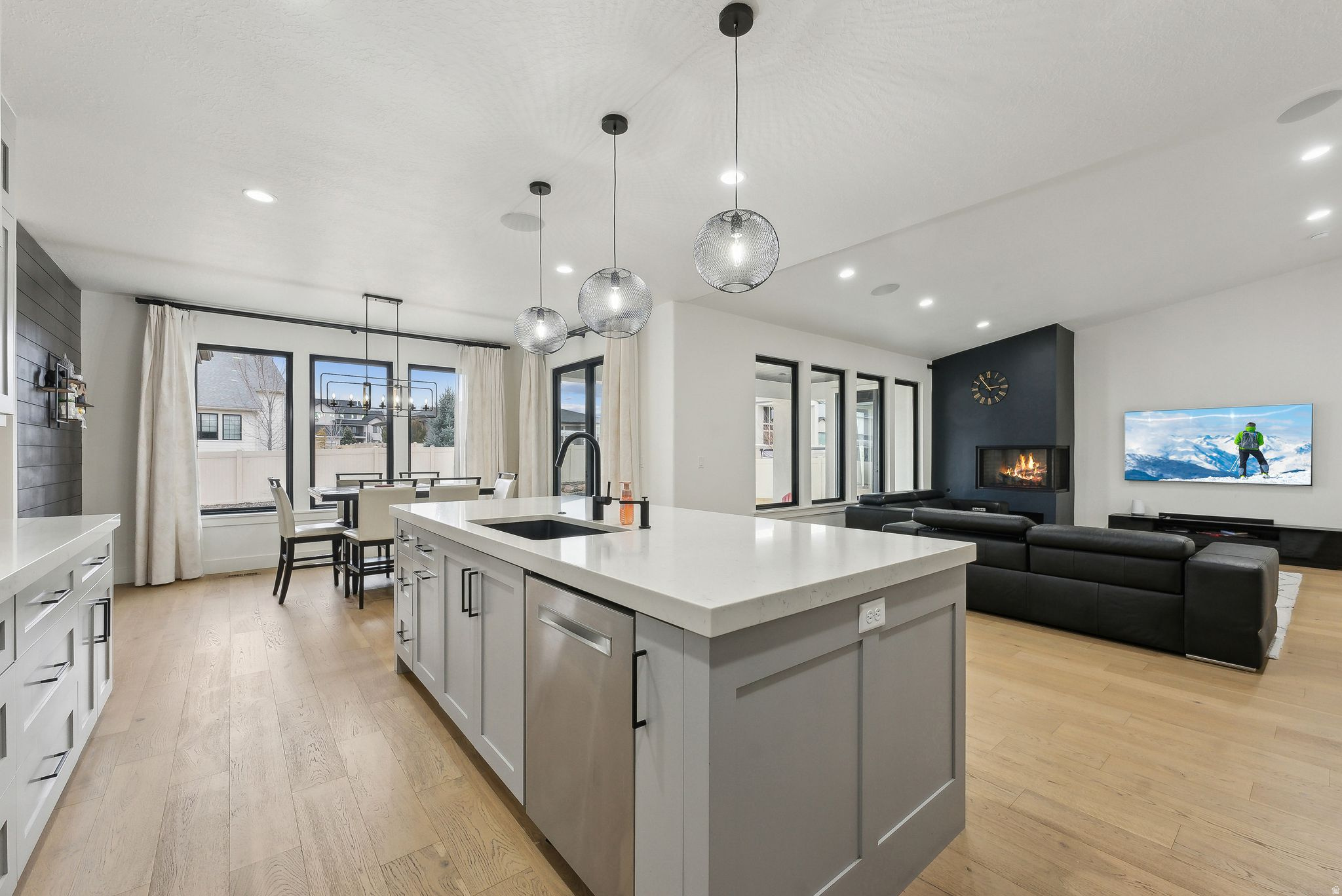 FOX LANDING - Residential