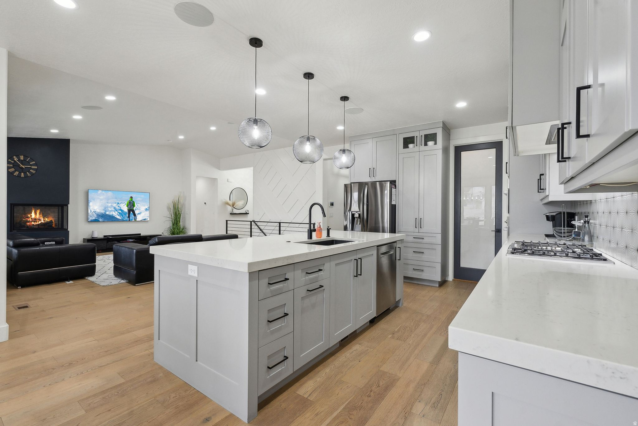 FOX LANDING - Residential
