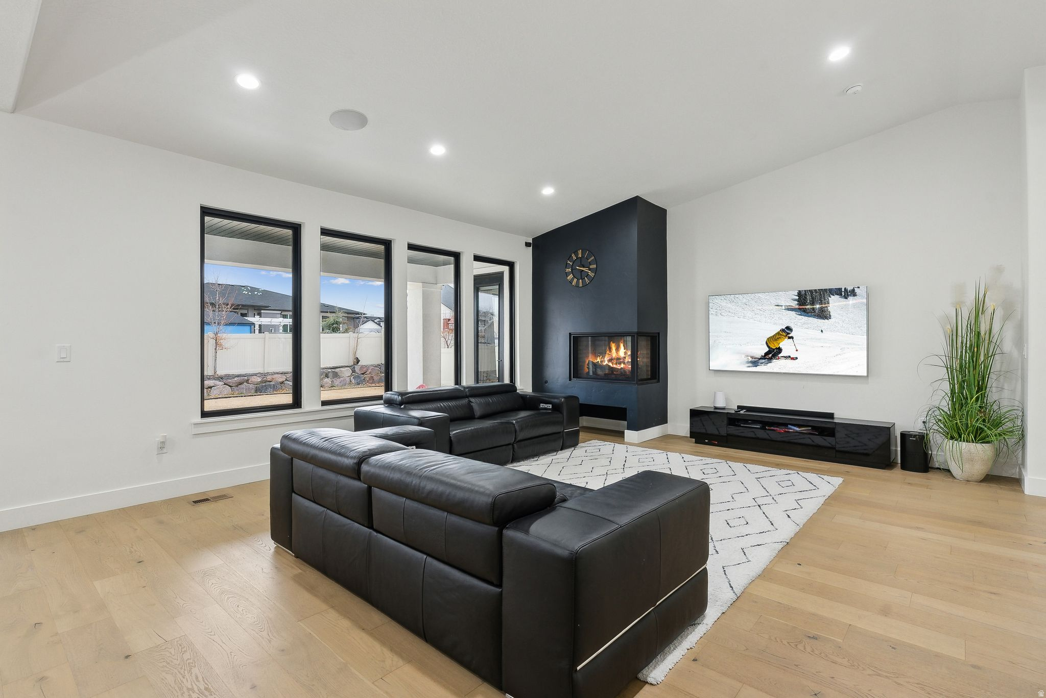 FOX LANDING - Residential