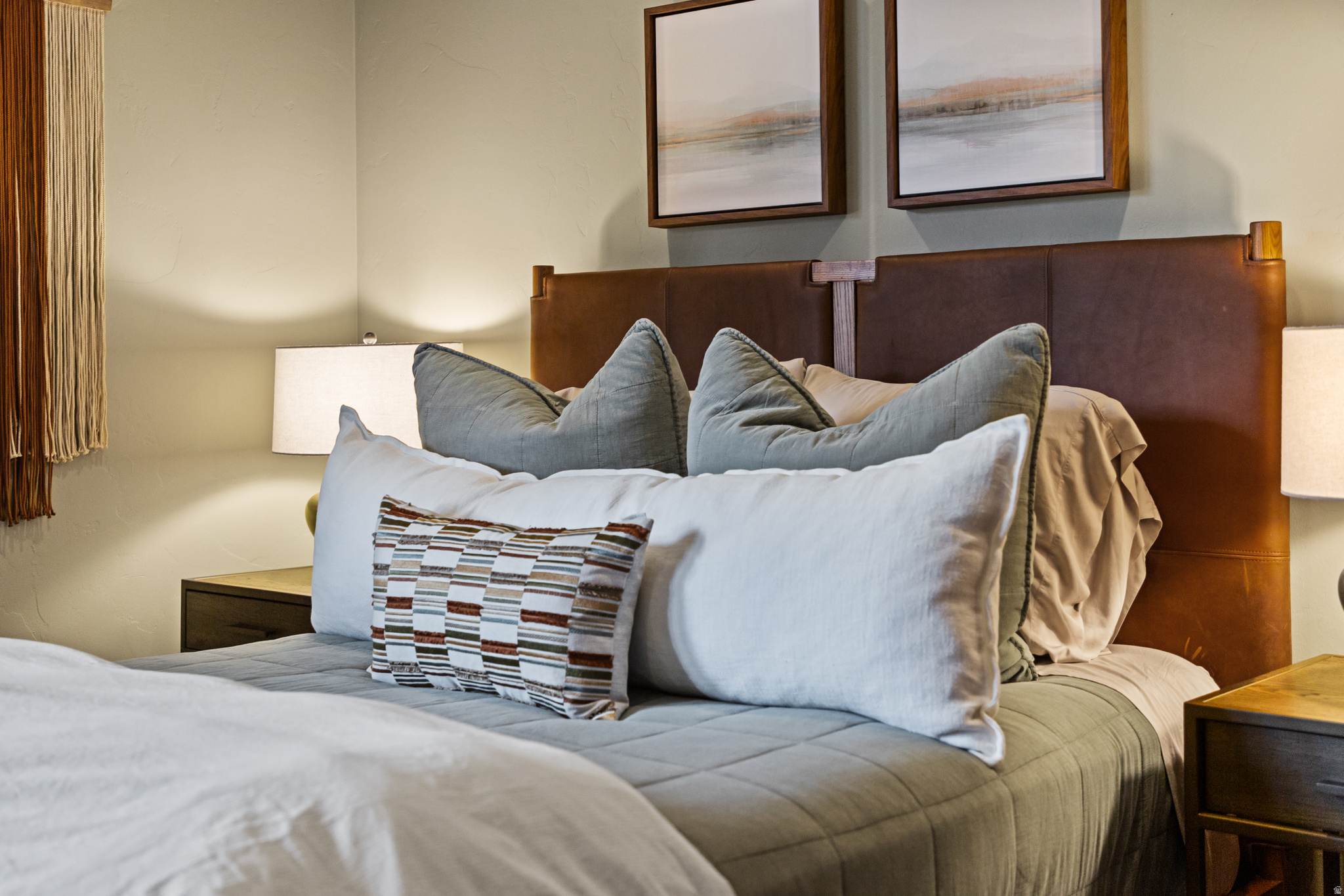 FAWNGROVE CONDOMINIUM - Residential Lease