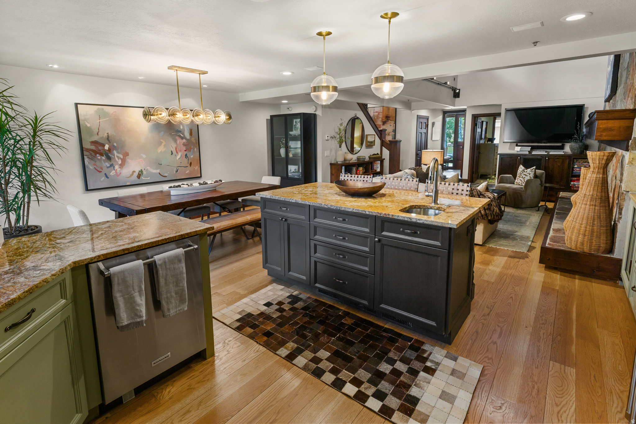FAWNGROVE CONDOMINIUM - Residential Lease