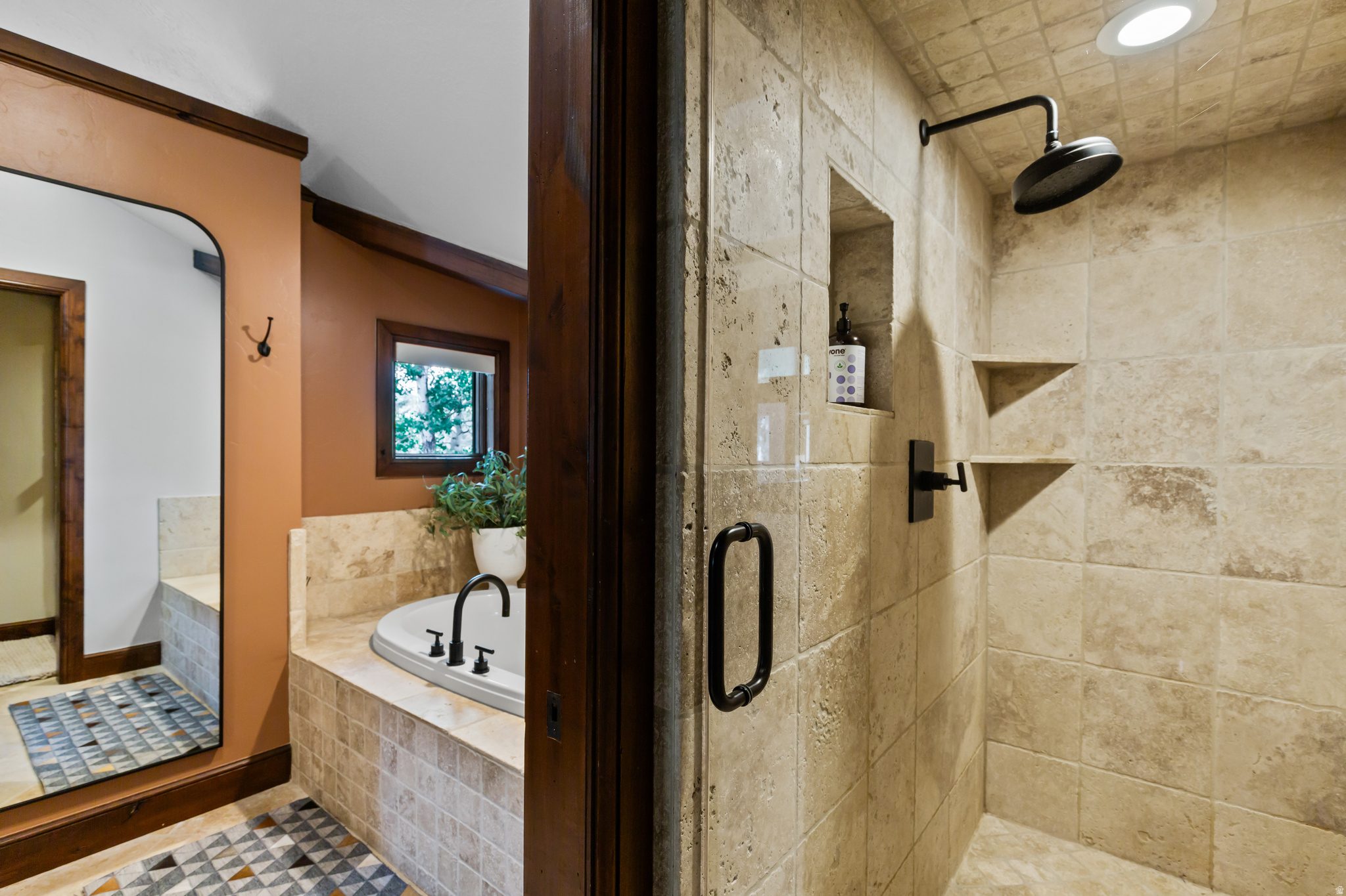 FAWNGROVE CONDOMINIUM - Residential Lease