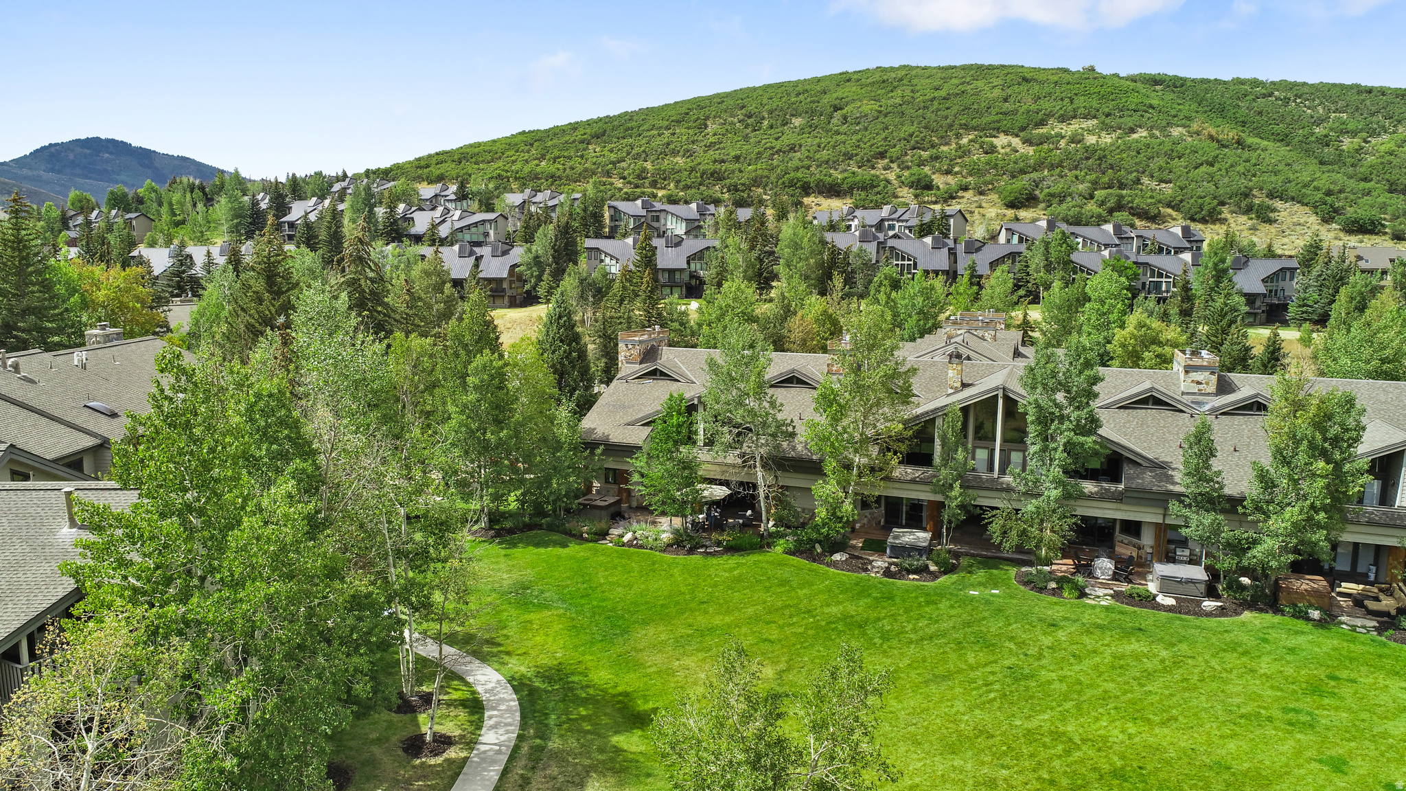 FAWNGROVE CONDOMINIUM - Residential Lease