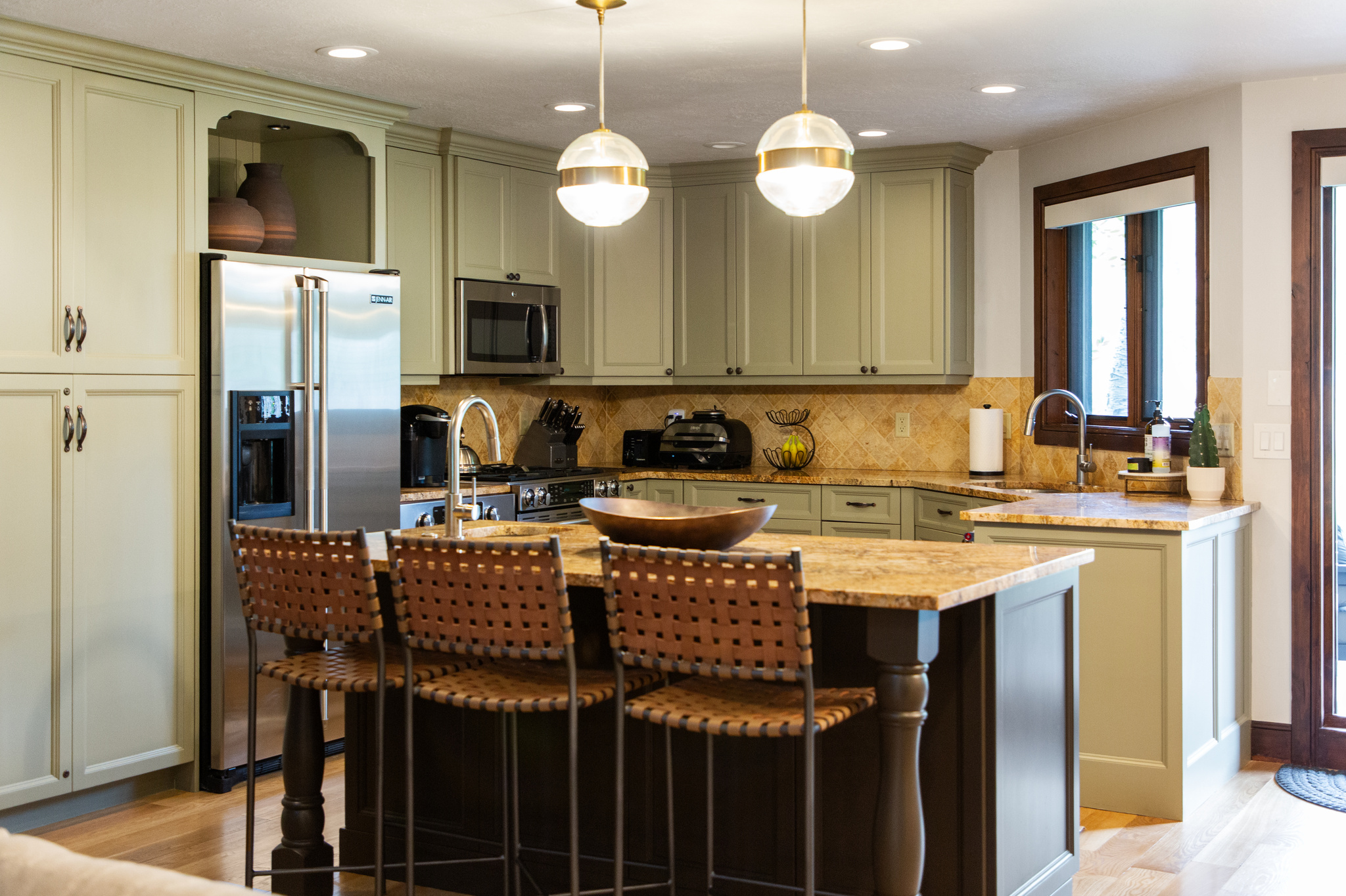 FAWNGROVE CONDOMINIUM - Residential Lease