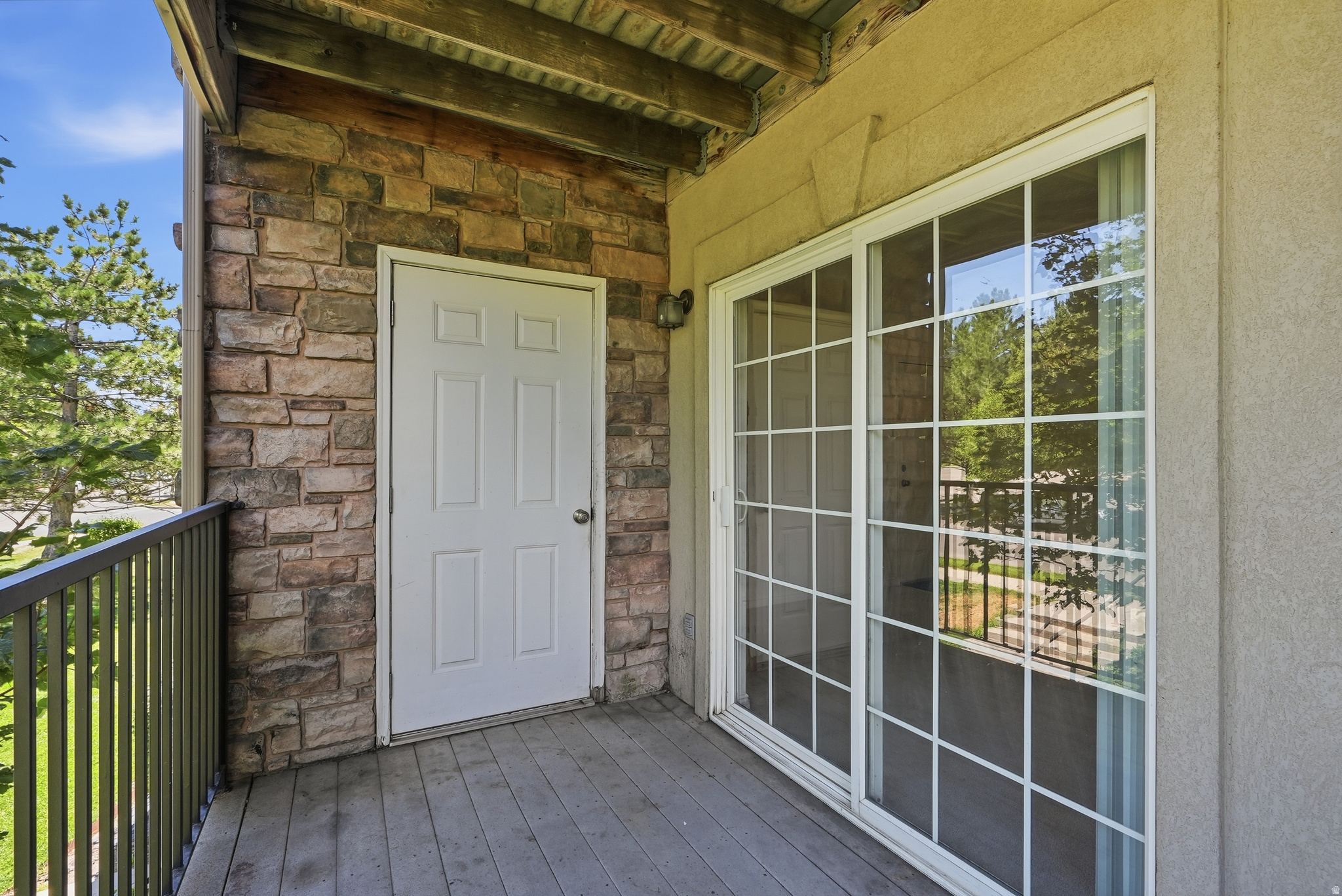 WESTBURY - Residential