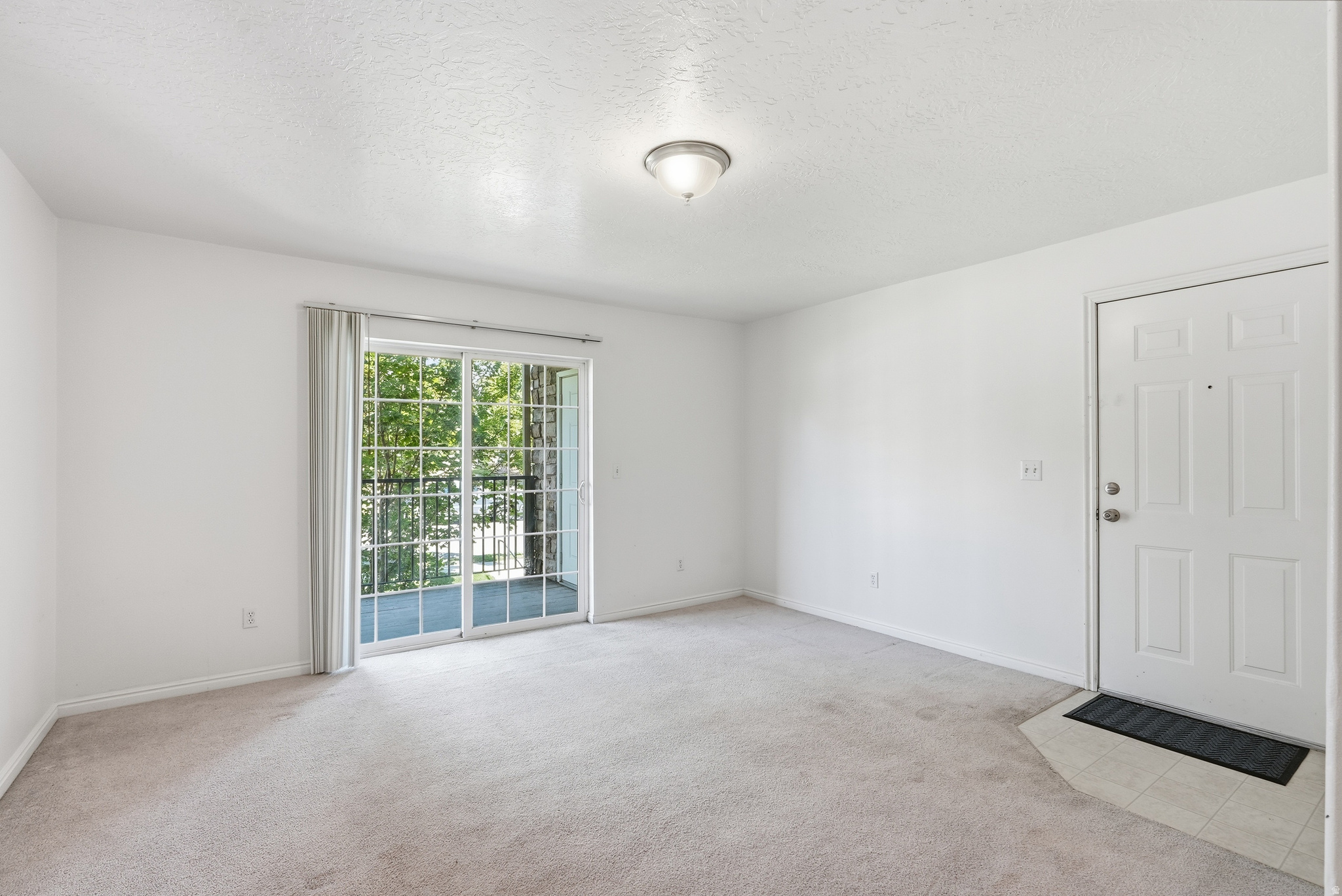 WESTBURY - Residential