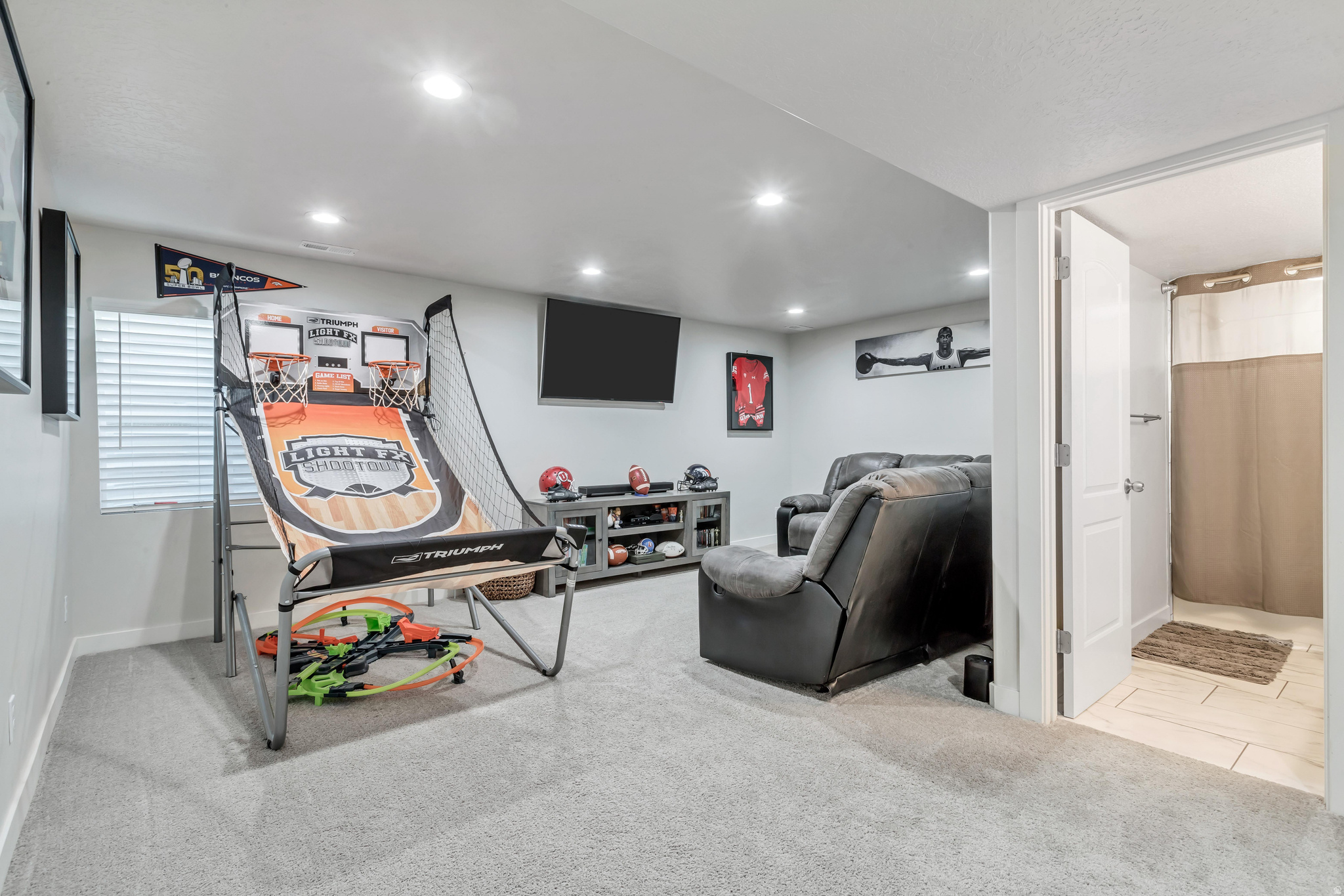 CREEKSIDE - Residential Lease