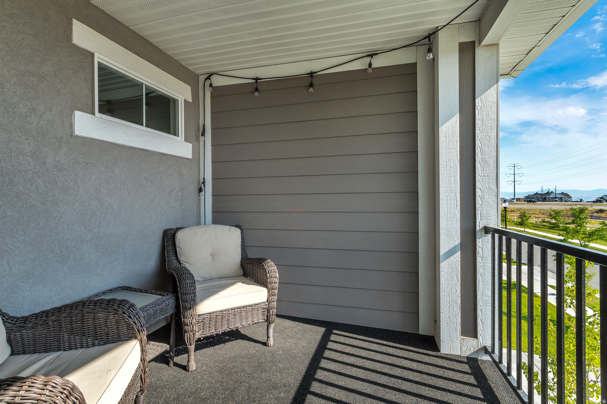 CREEKSIDE - Residential Lease