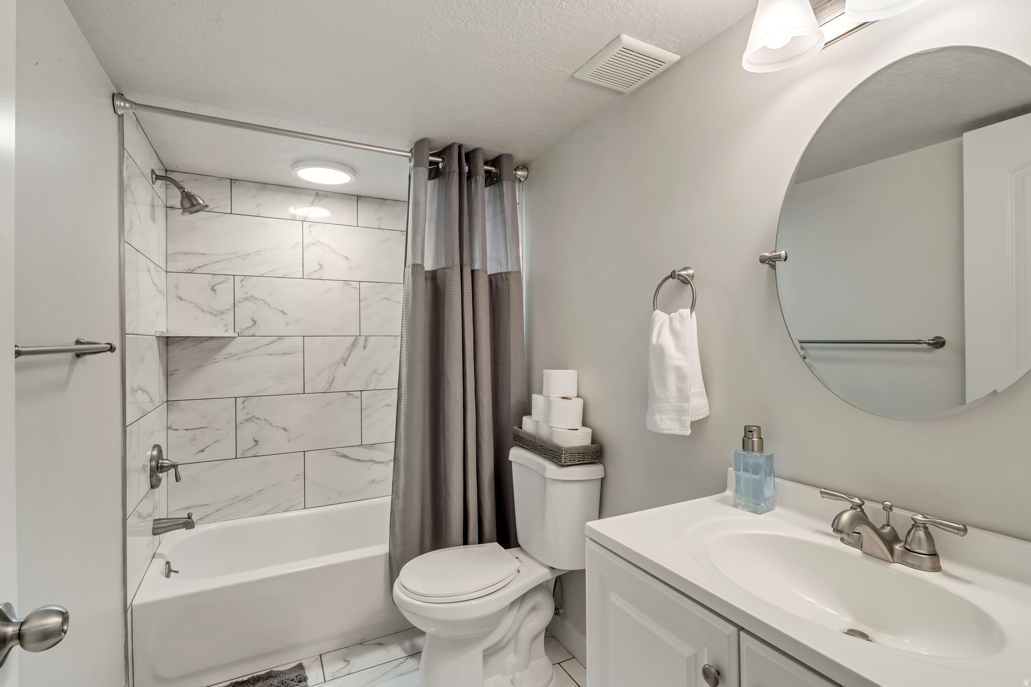 CREEKSIDE - Residential Lease