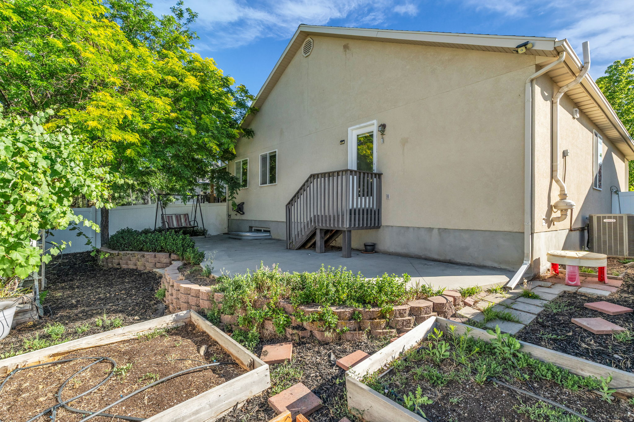 OQUIRRH PARK - Residential