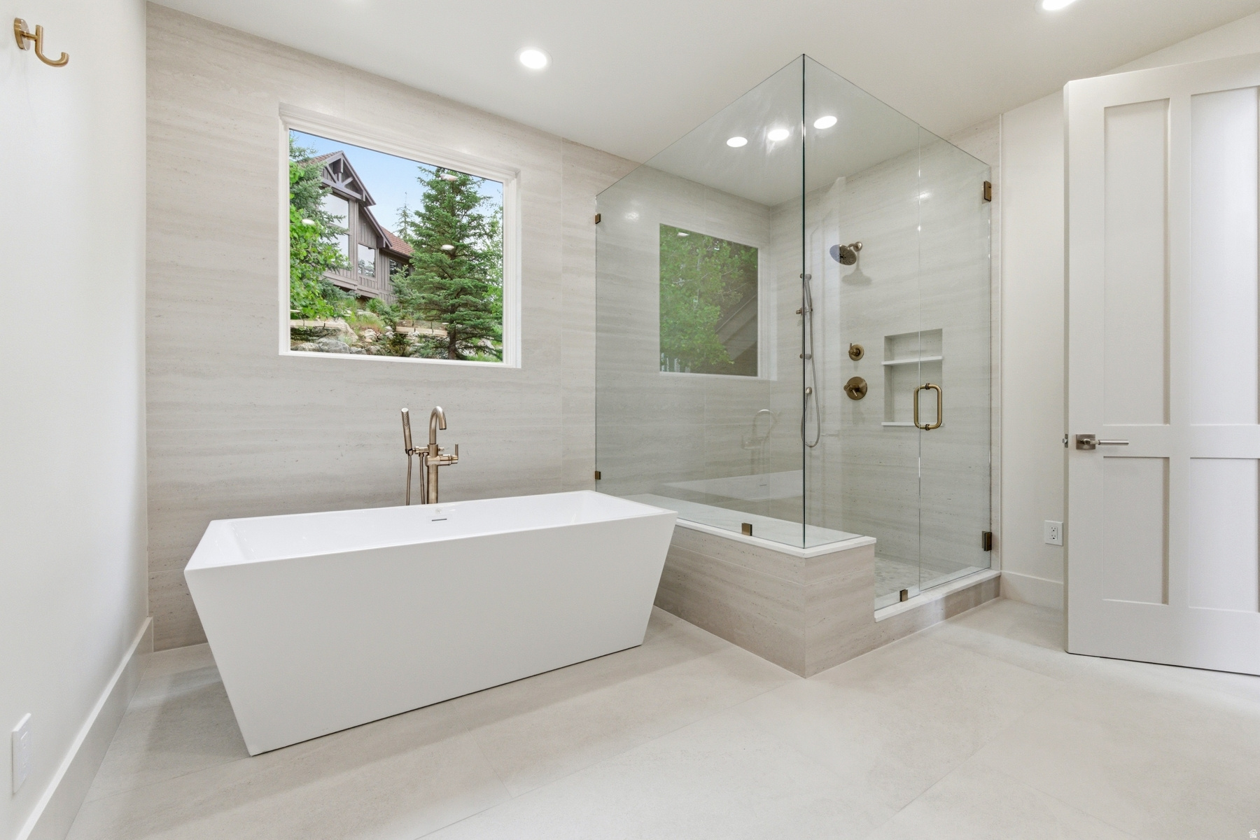 SUNPEAK - Residential