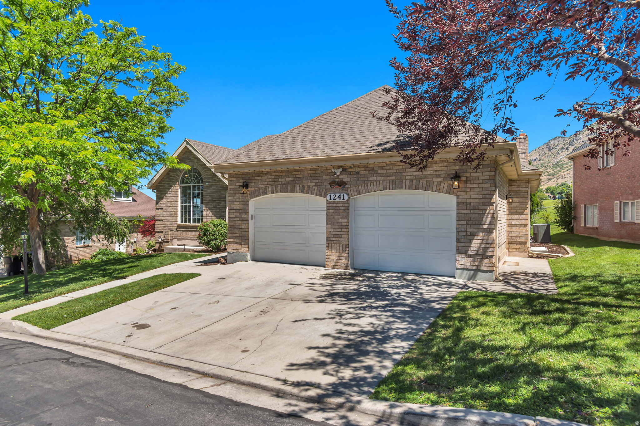 RIDGE - Residential