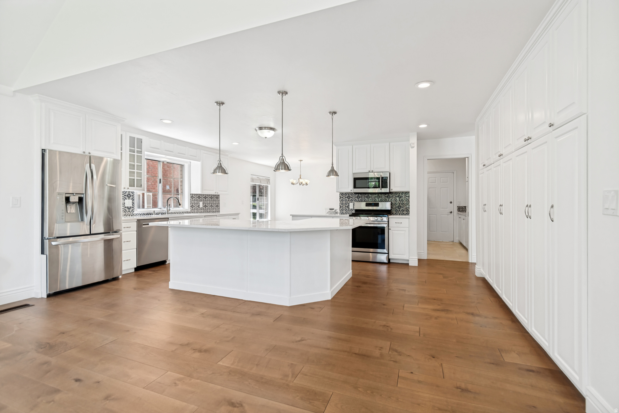RIDGE - Residential
