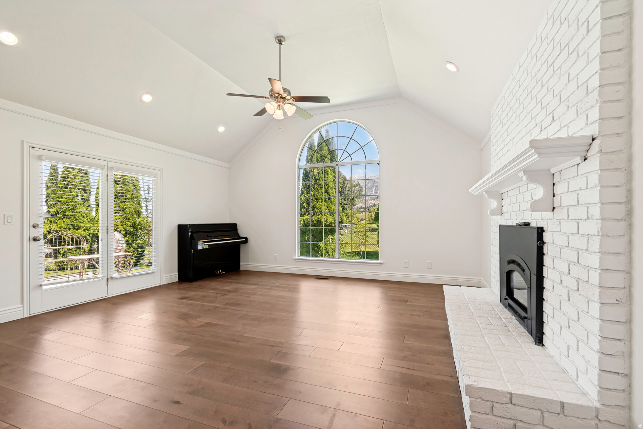 RIDGE - Residential