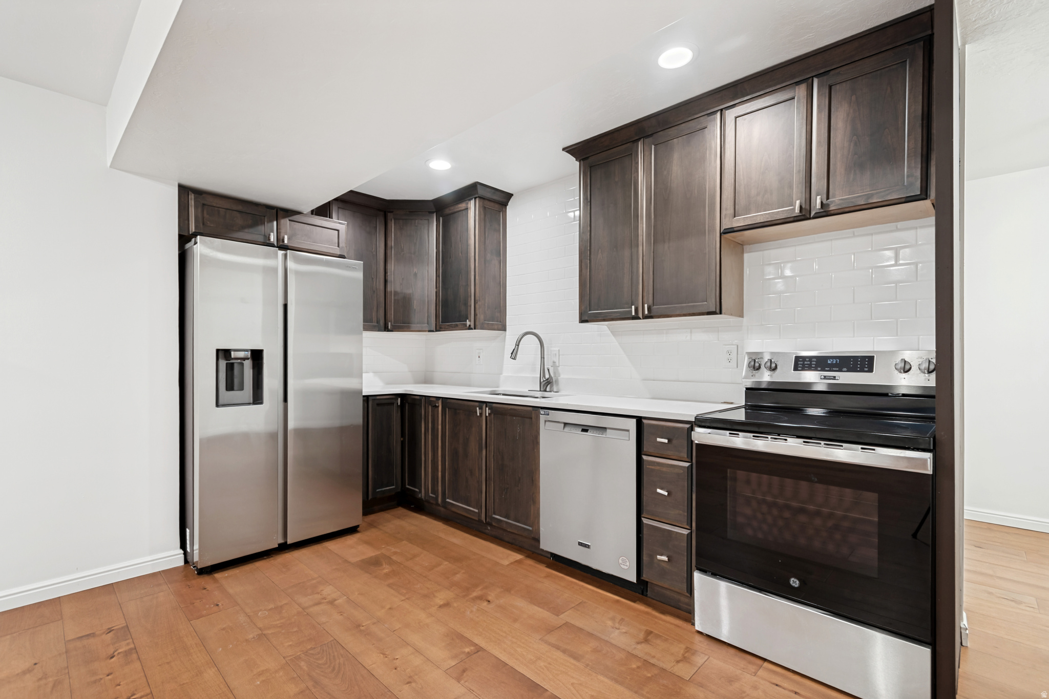 RIDGE - Residential