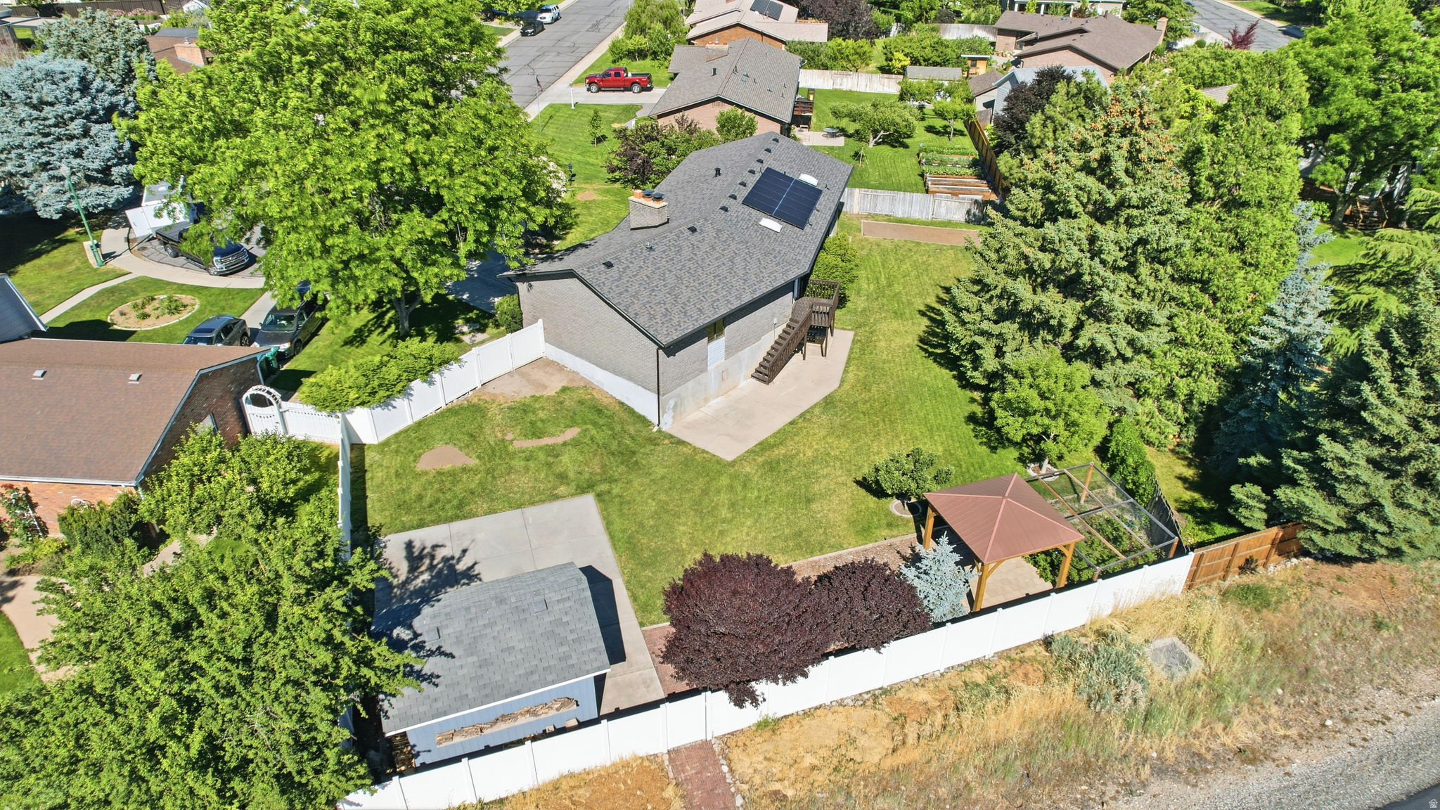 WEDGEWOOD ESTATES - Residential