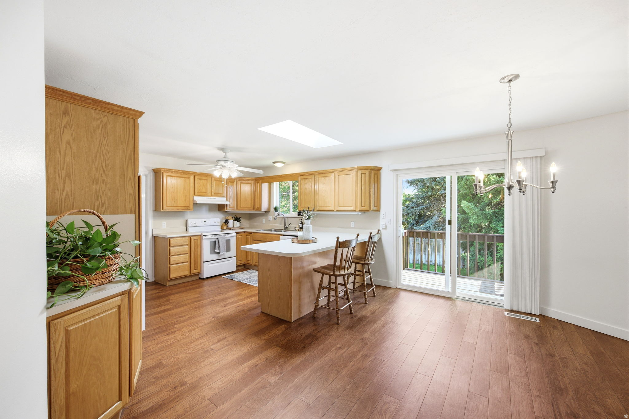 WEDGEWOOD ESTATES - Residential