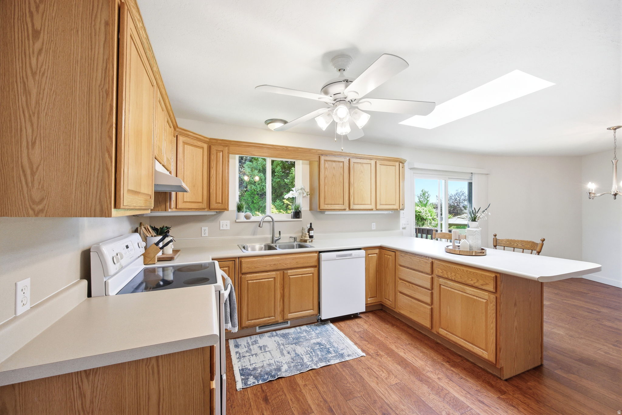 WEDGEWOOD ESTATES - Residential