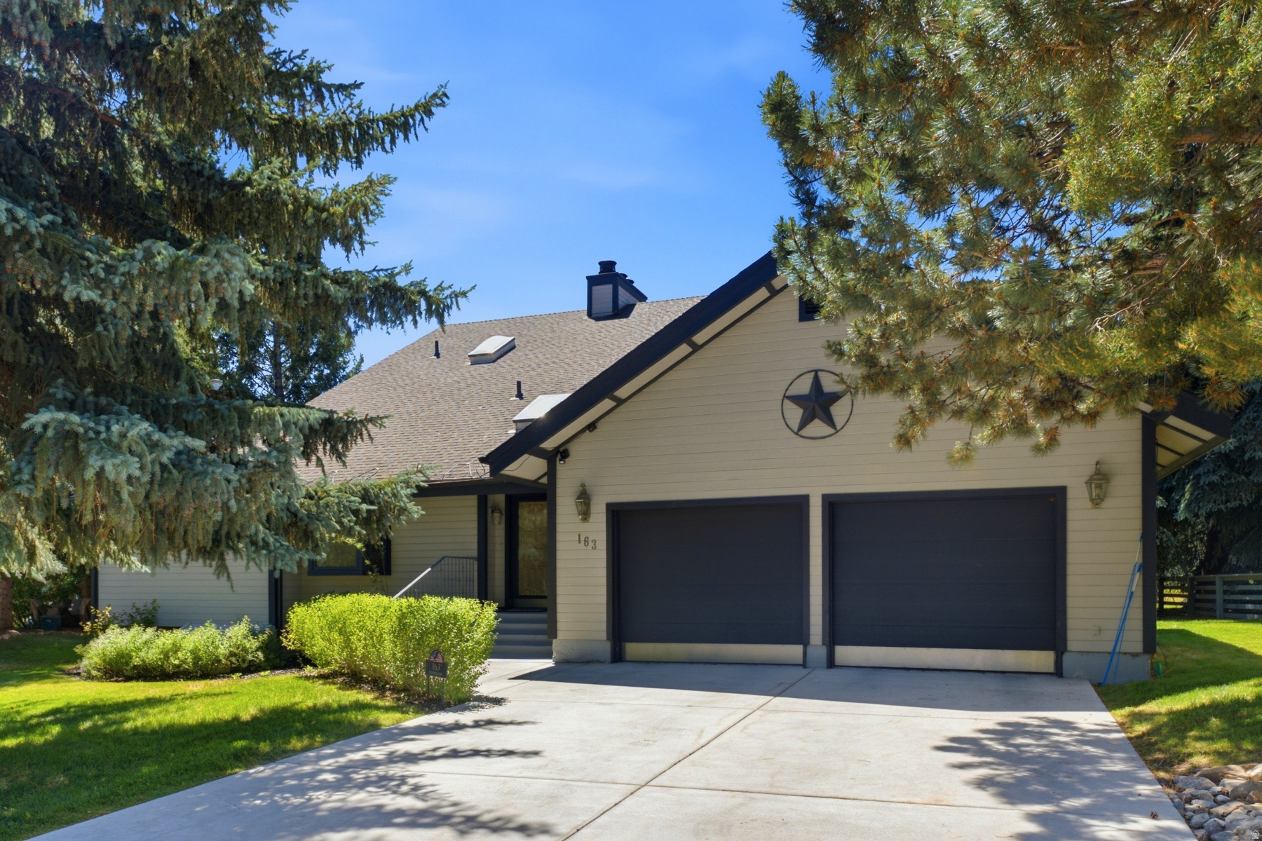 THAYNES CANYON SUBDIVISION - Residential
