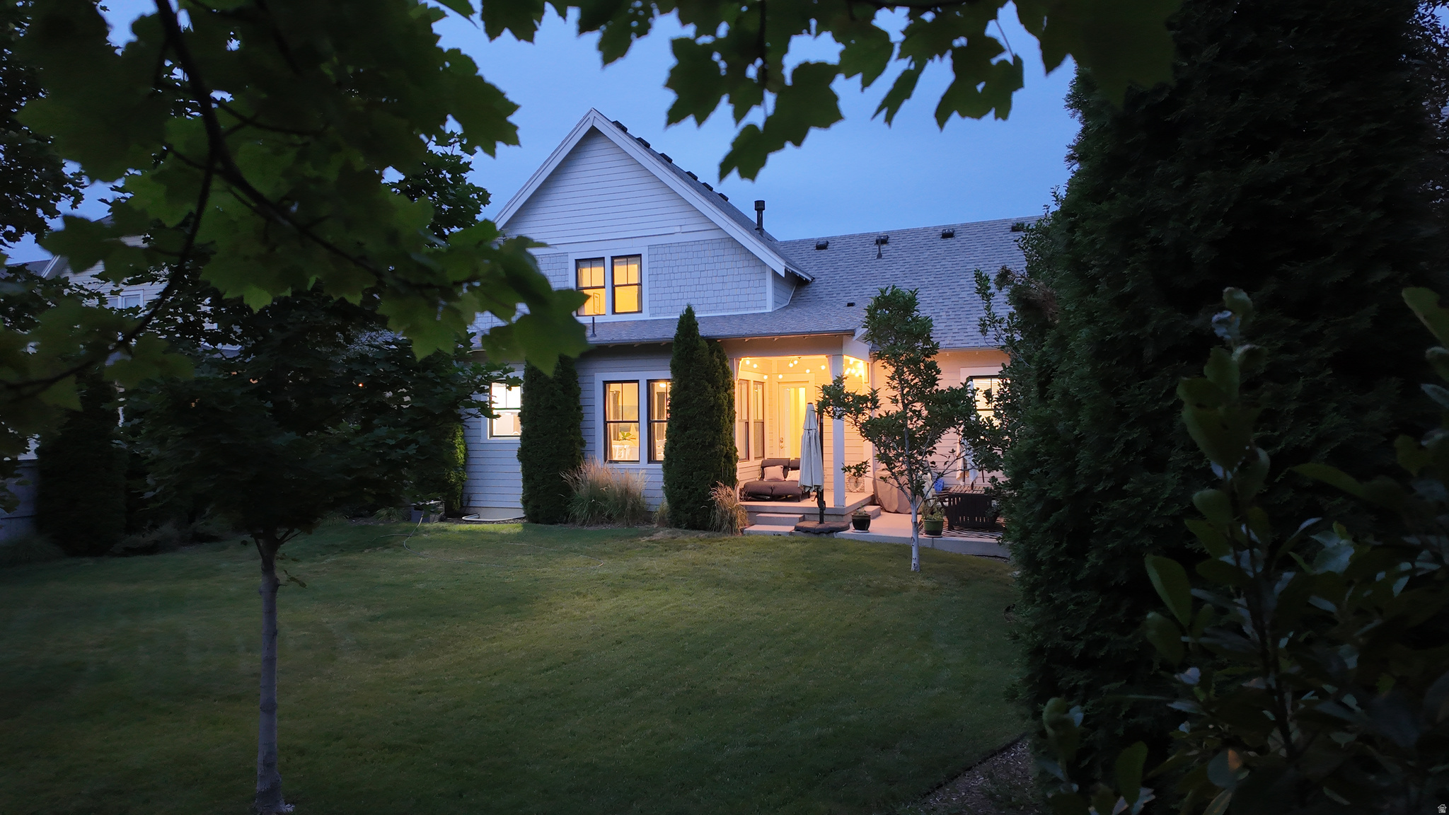 DAYBREAK - Residential