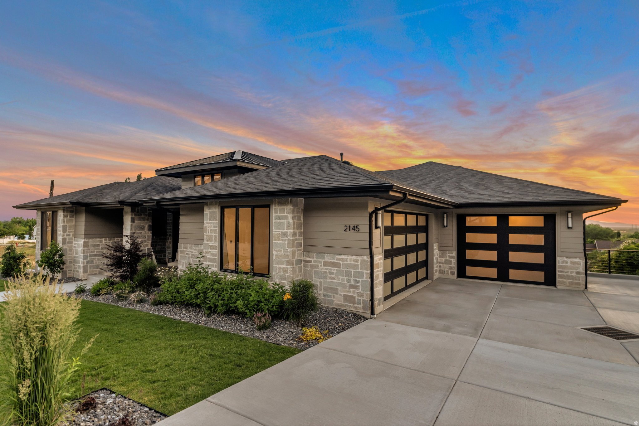 SUMMERHILL LANE - Residential