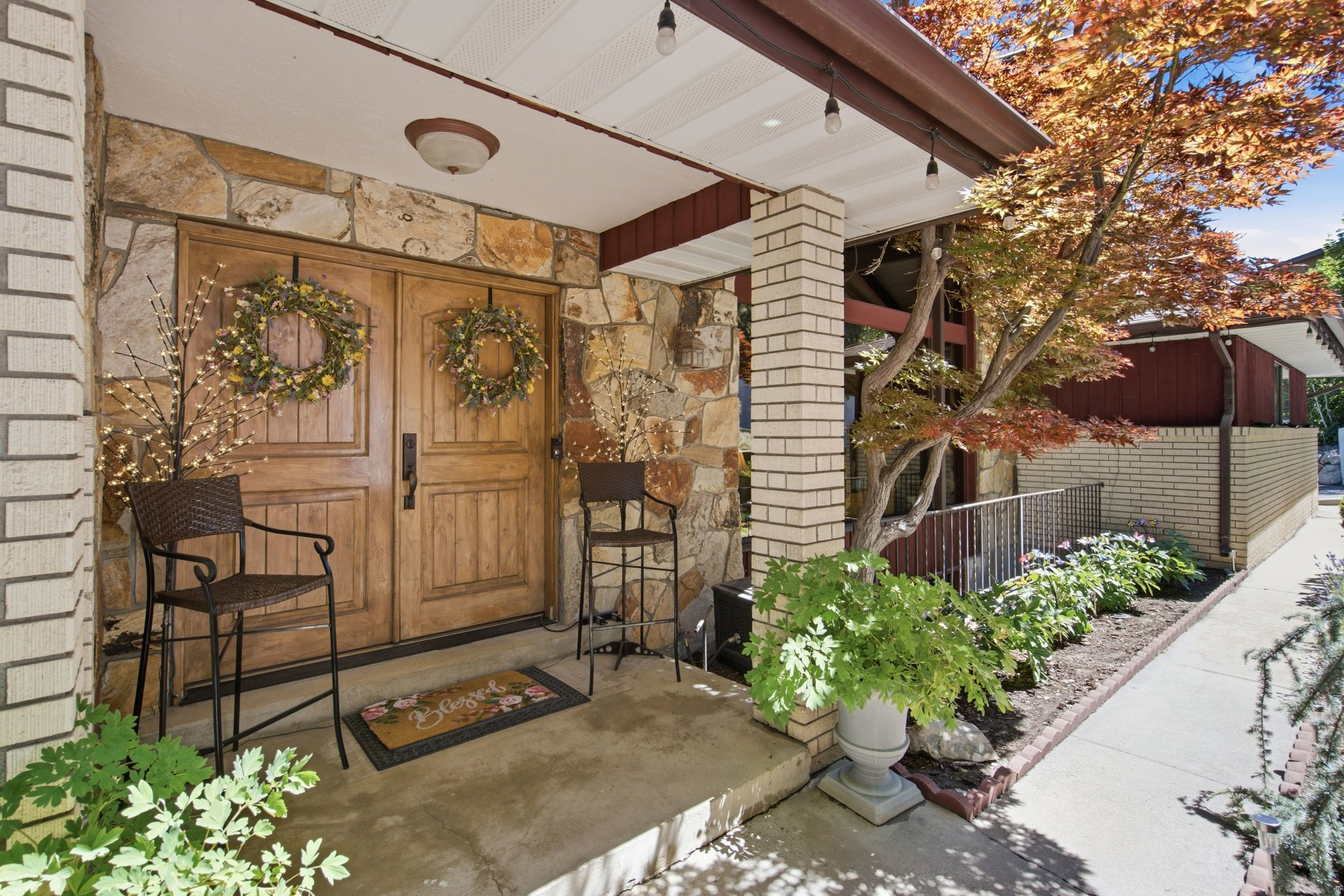 DIMPLE DELL RANCHETTES - Residential