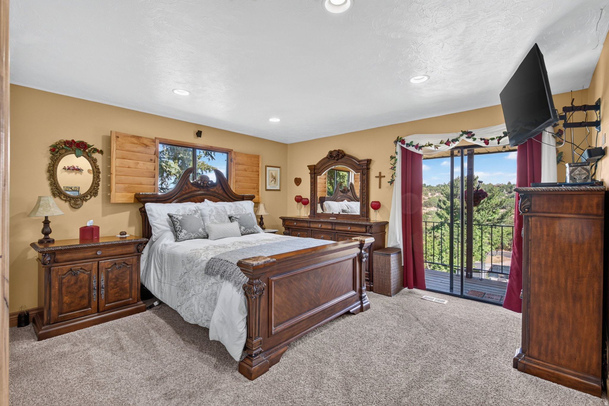 DIMPLE DELL RANCHETTES - Residential