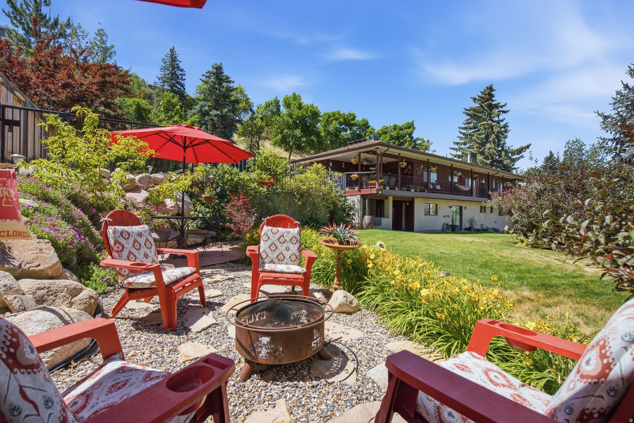DIMPLE DELL RANCHETTES - Residential