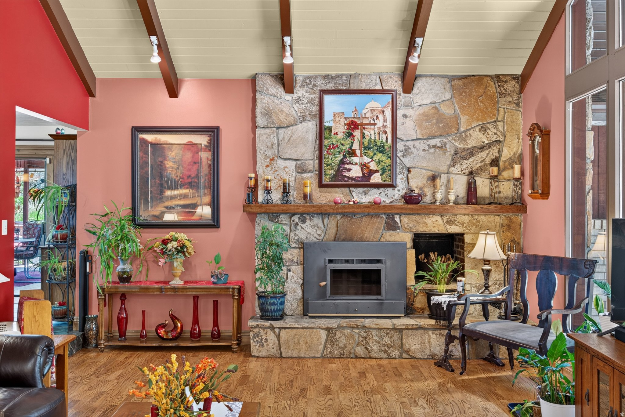 DIMPLE DELL RANCHETTES - Residential