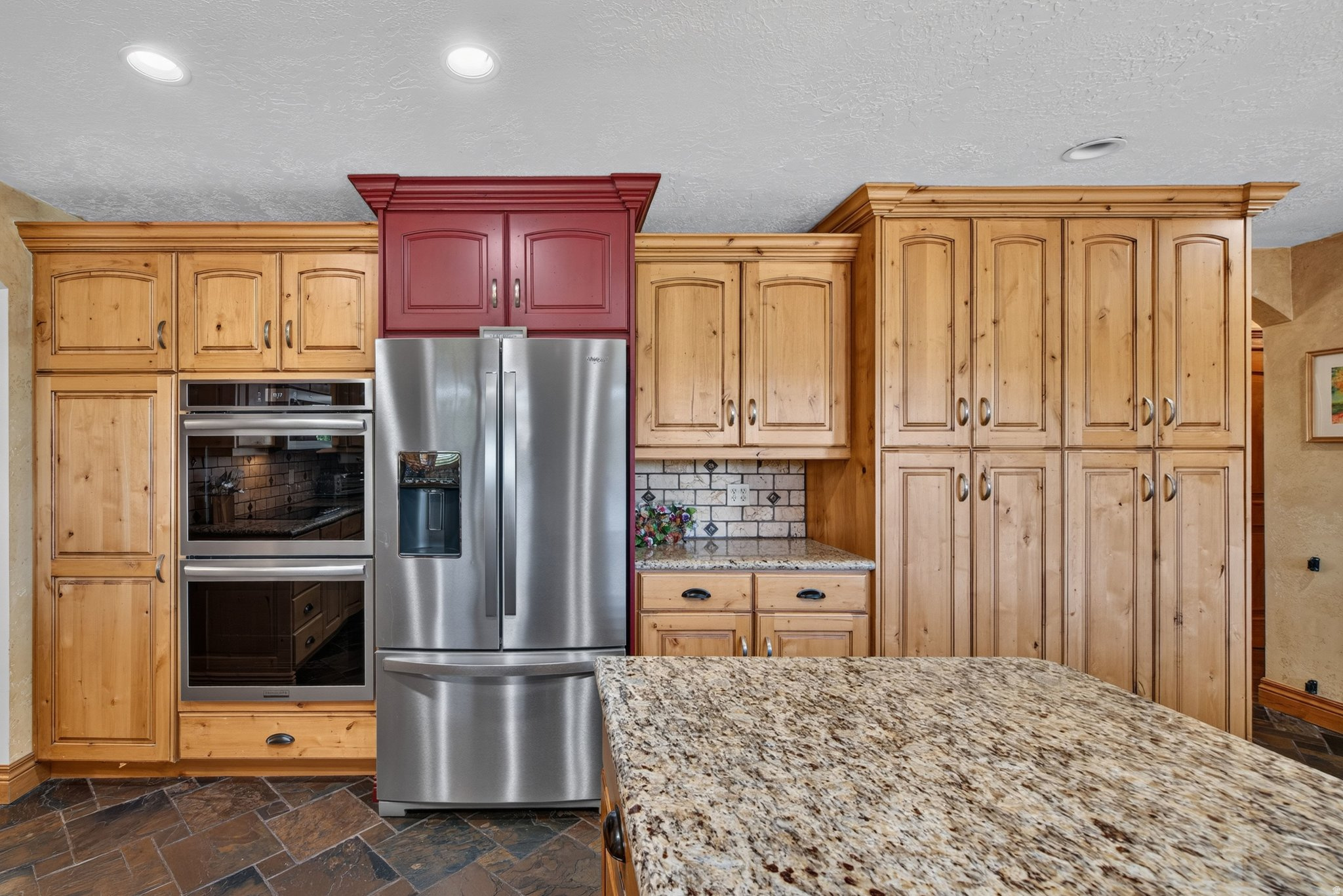 DIMPLE DELL RANCHETTES - Residential