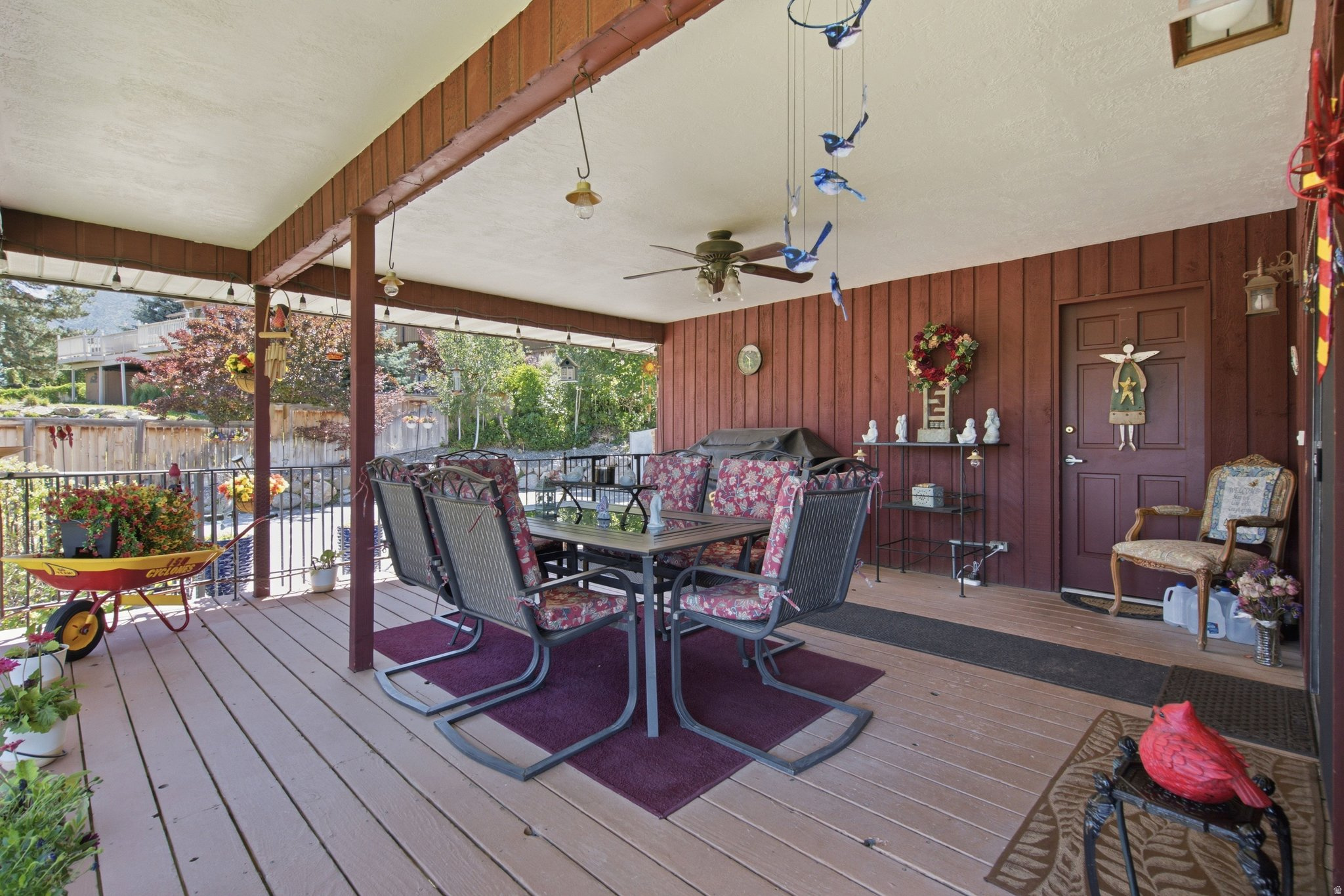 DIMPLE DELL RANCHETTES - Residential