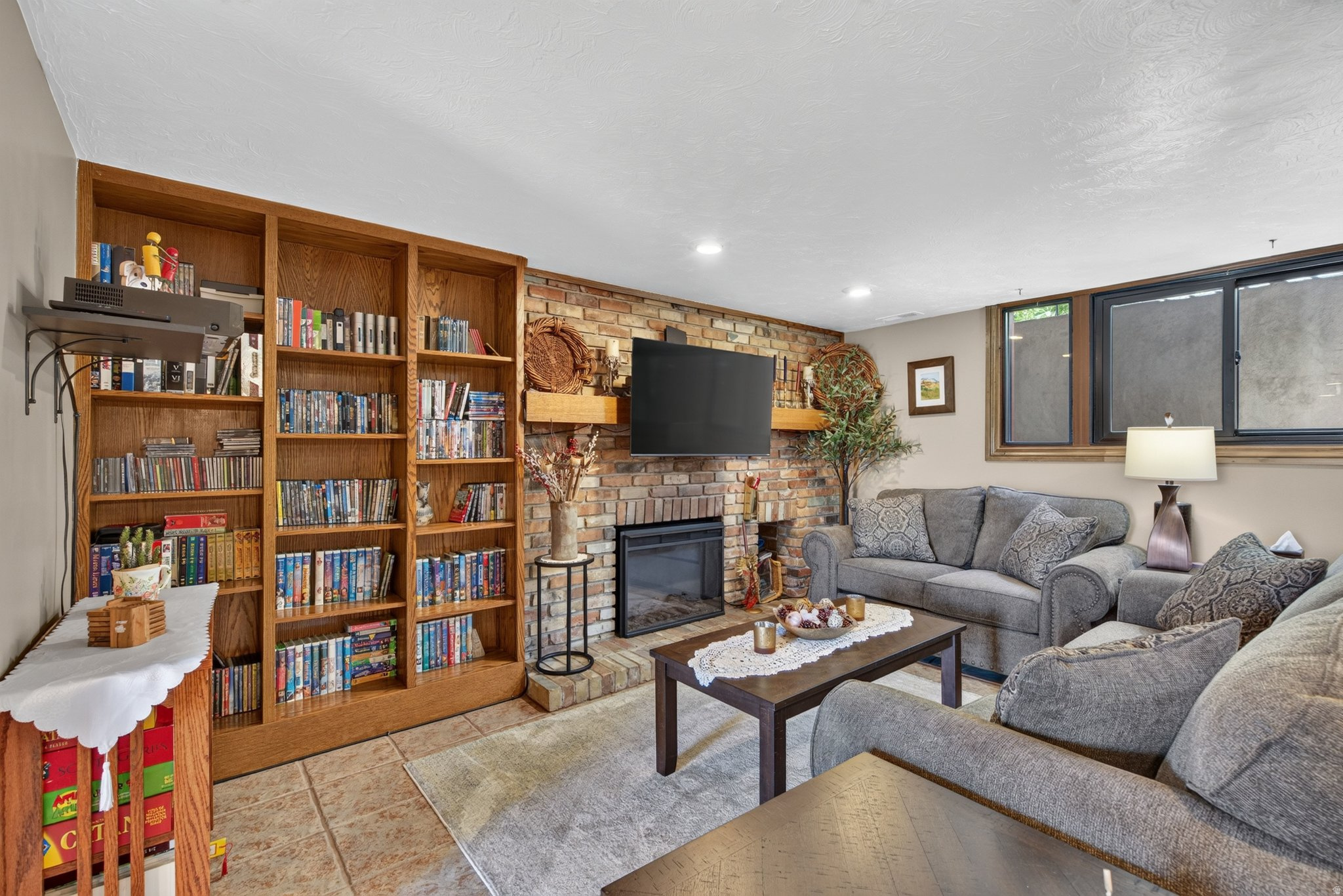 DIMPLE DELL RANCHETTES - Residential