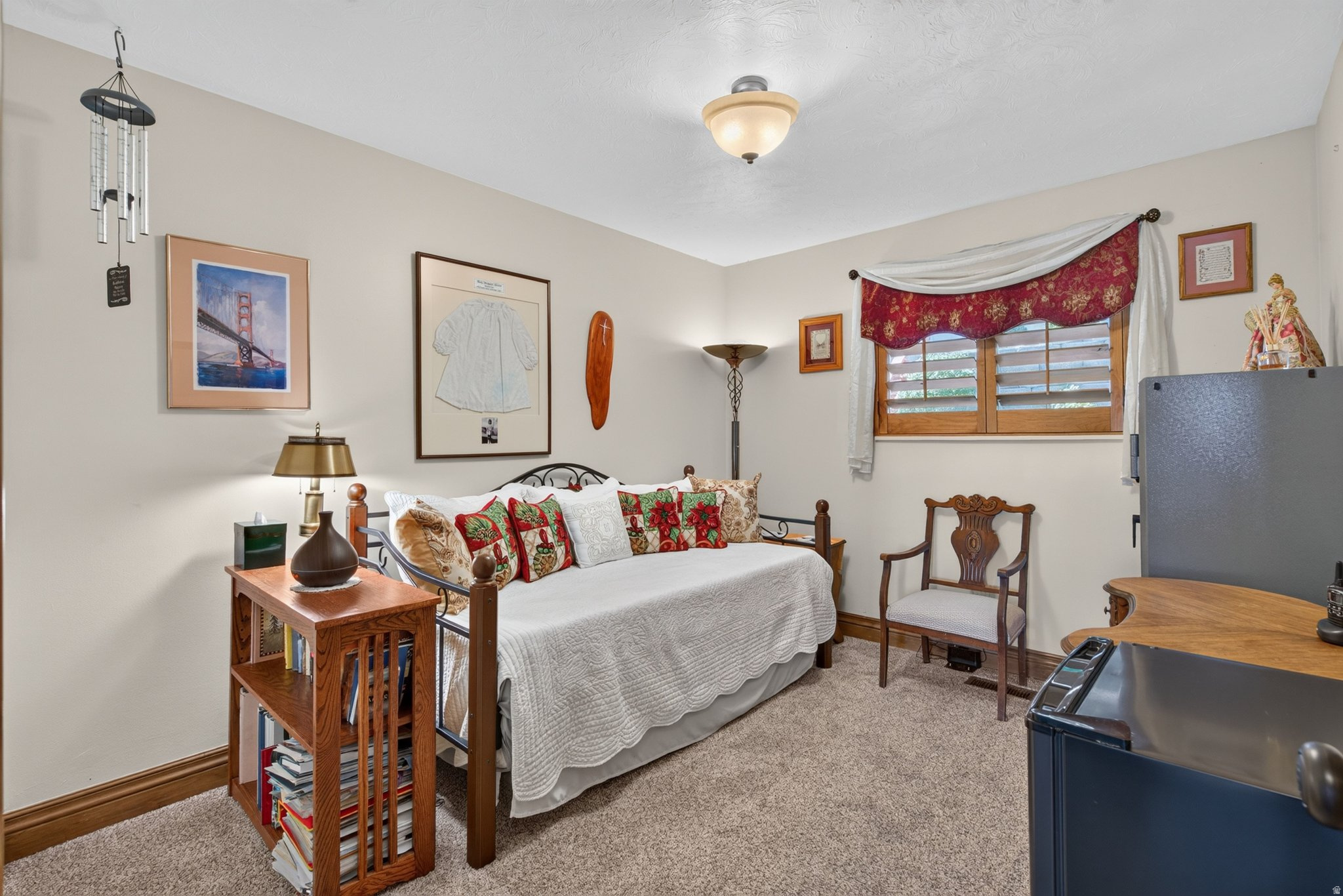 DIMPLE DELL RANCHETTES - Residential