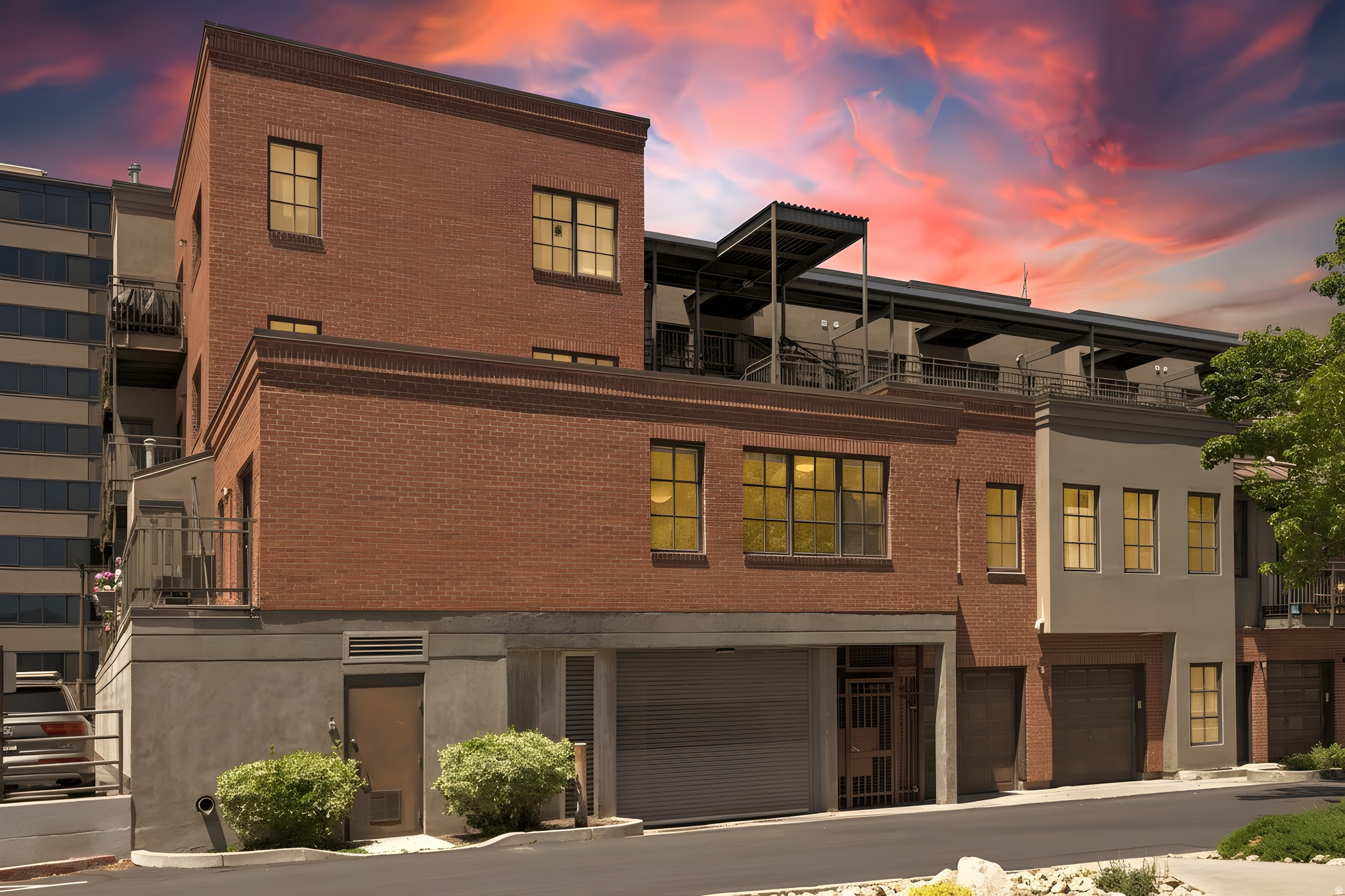 LIBRARY SQUARE - Residential