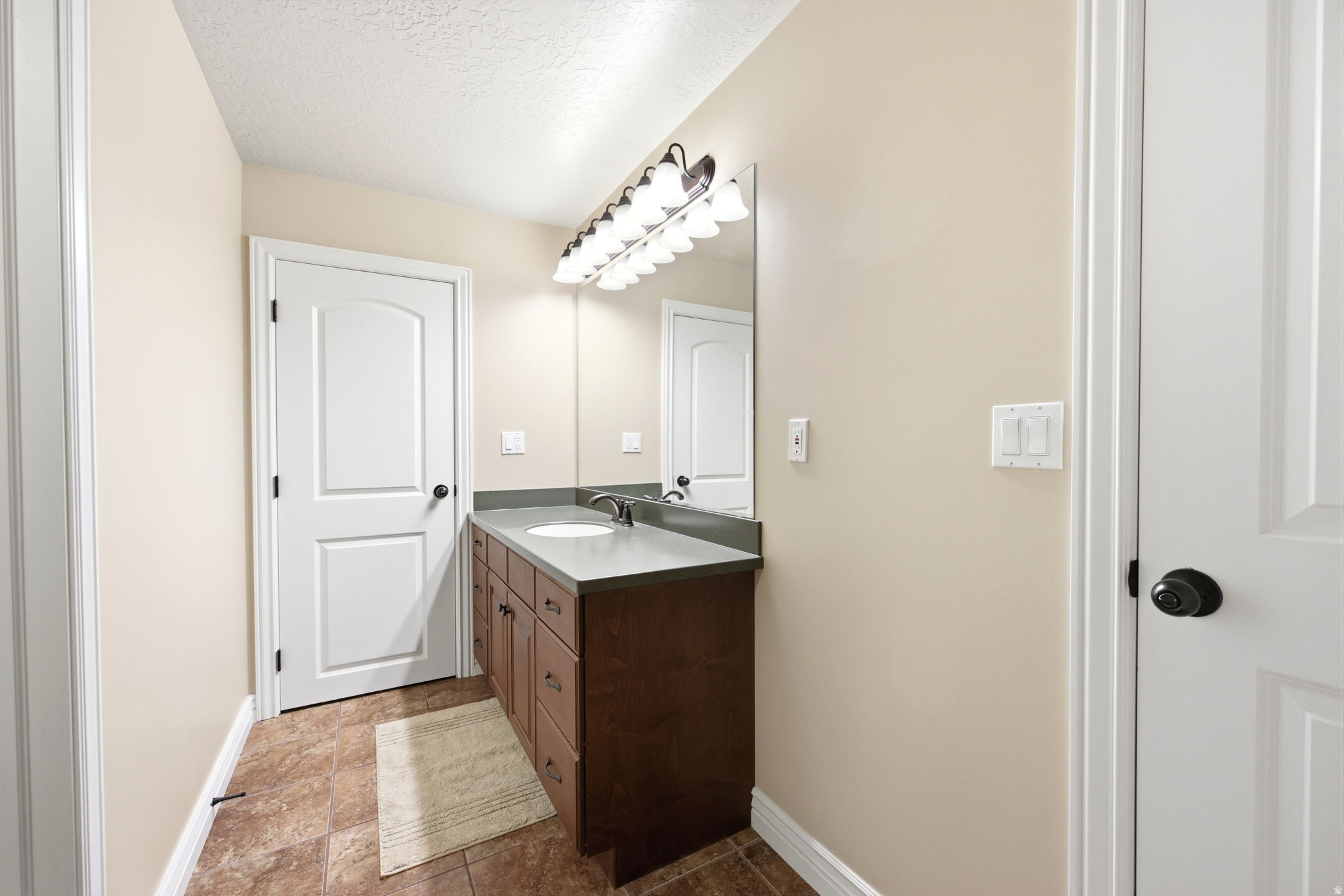 KENNECOTT - Residential