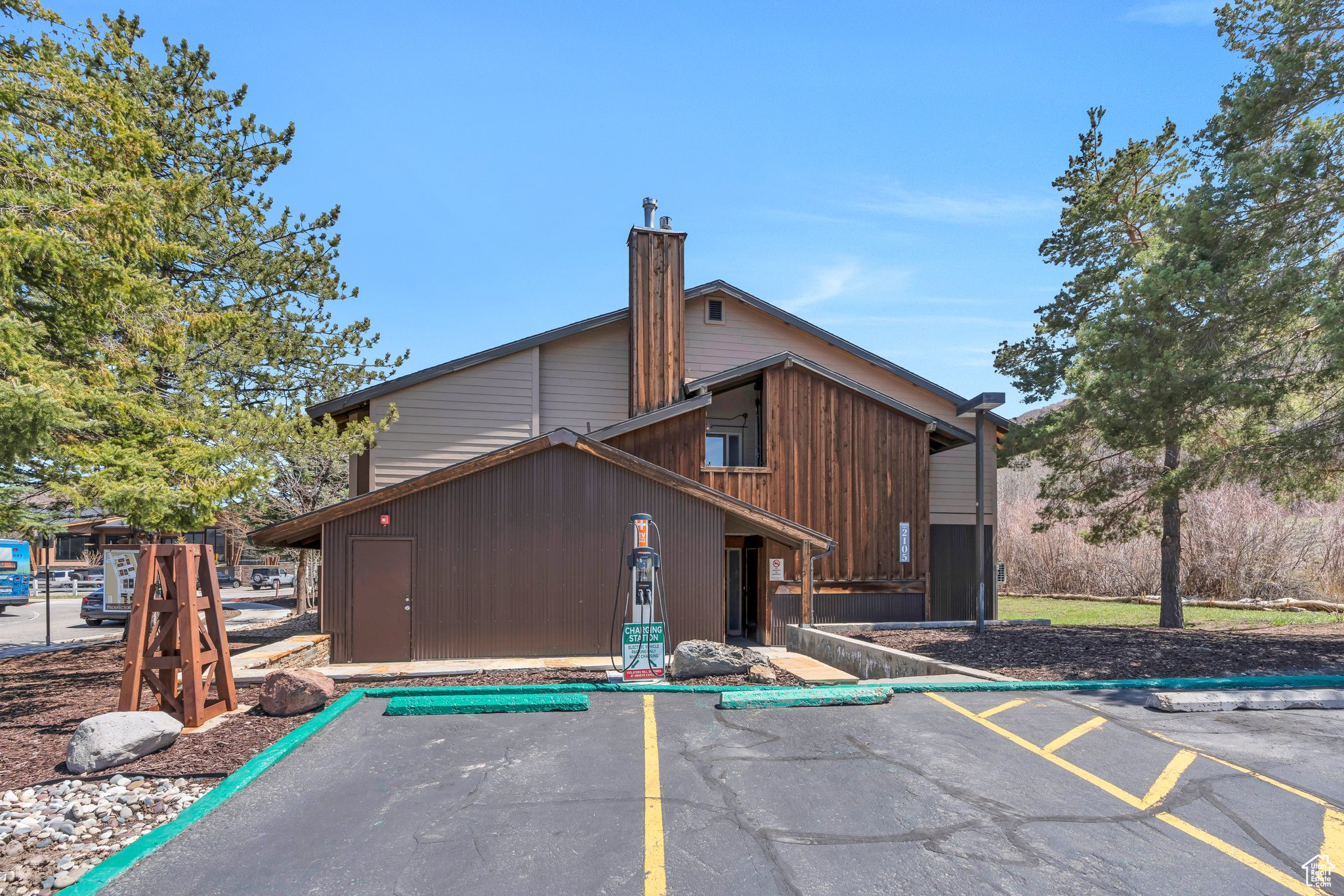PROSPECTOR SQUARE CONDO - Residential