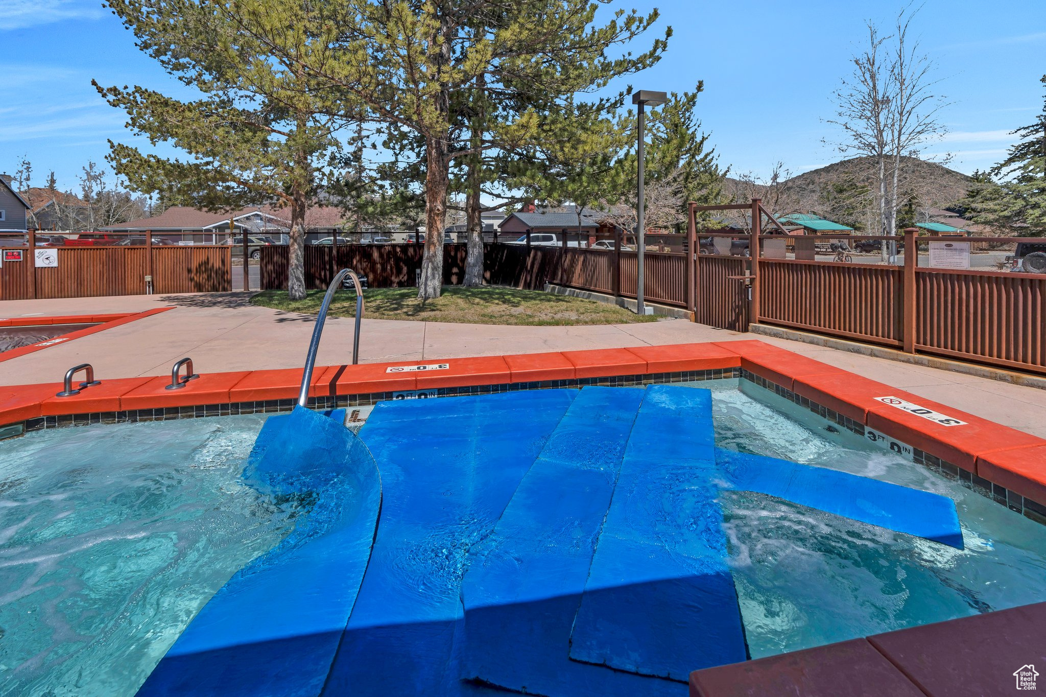 PROSPECTOR SQUARE CONDO - Residential