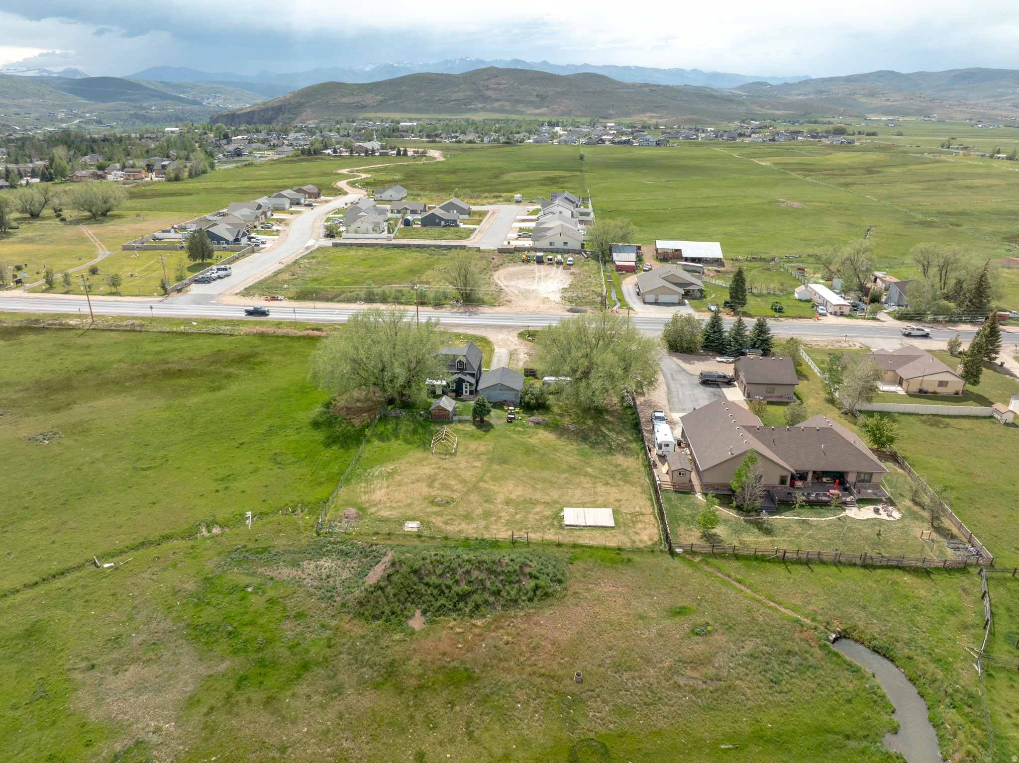 FRANCIS TOWN - Residential