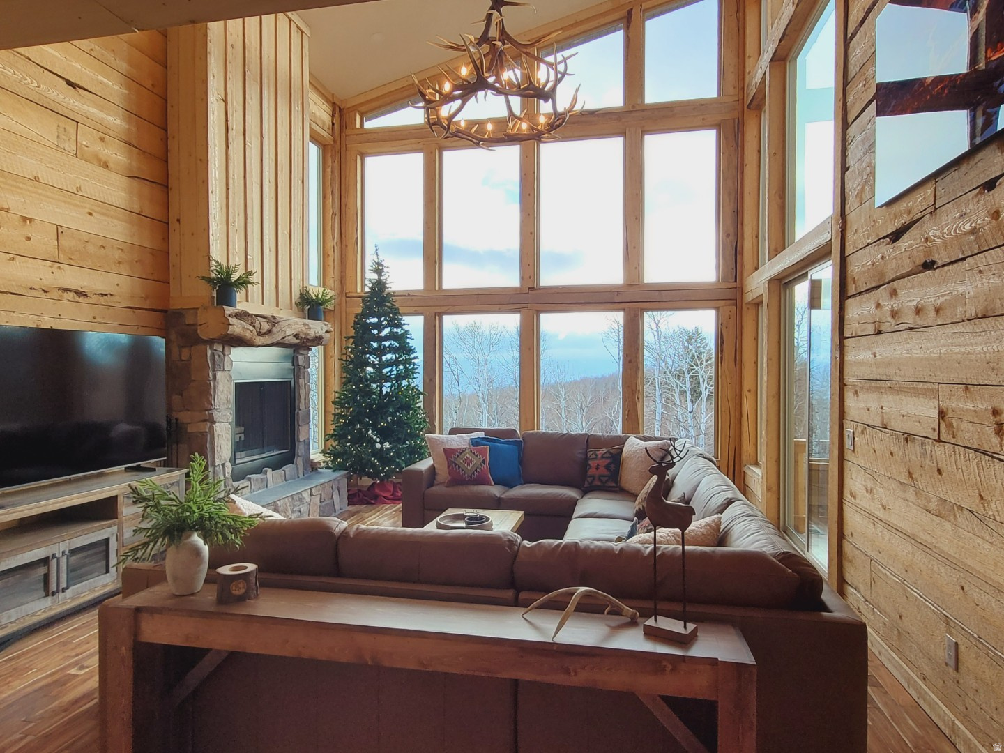 TOLLGATE FOREST MEADOW RANCH - Residential