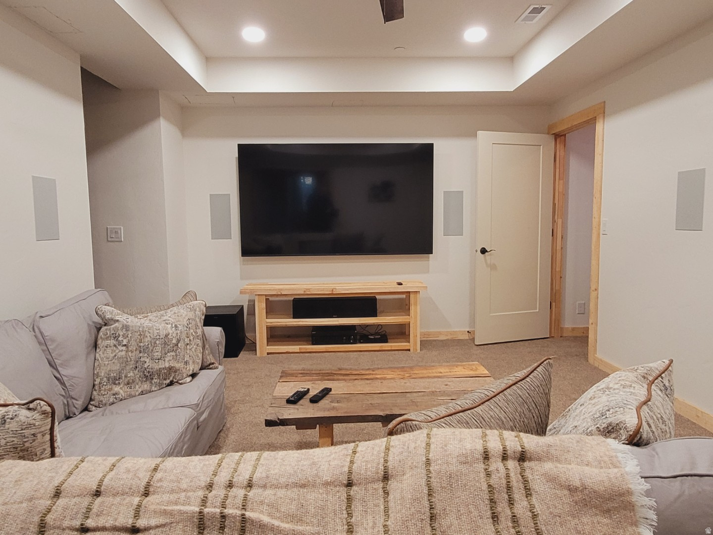 TOLLGATE FOREST MEADOW RANCH - Residential